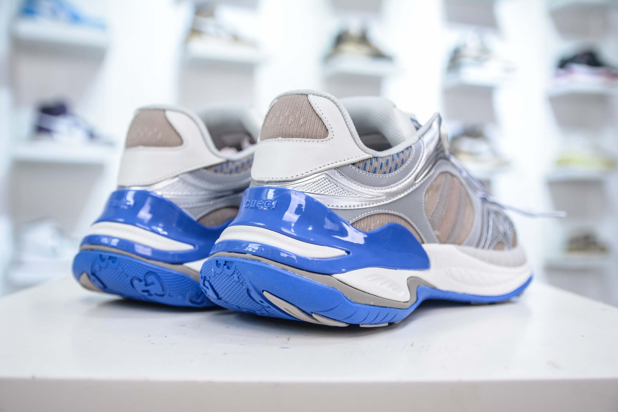 Gucci Rhyton Vintage 古驰皮革角状复古老爹休闲运动慢跑鞋