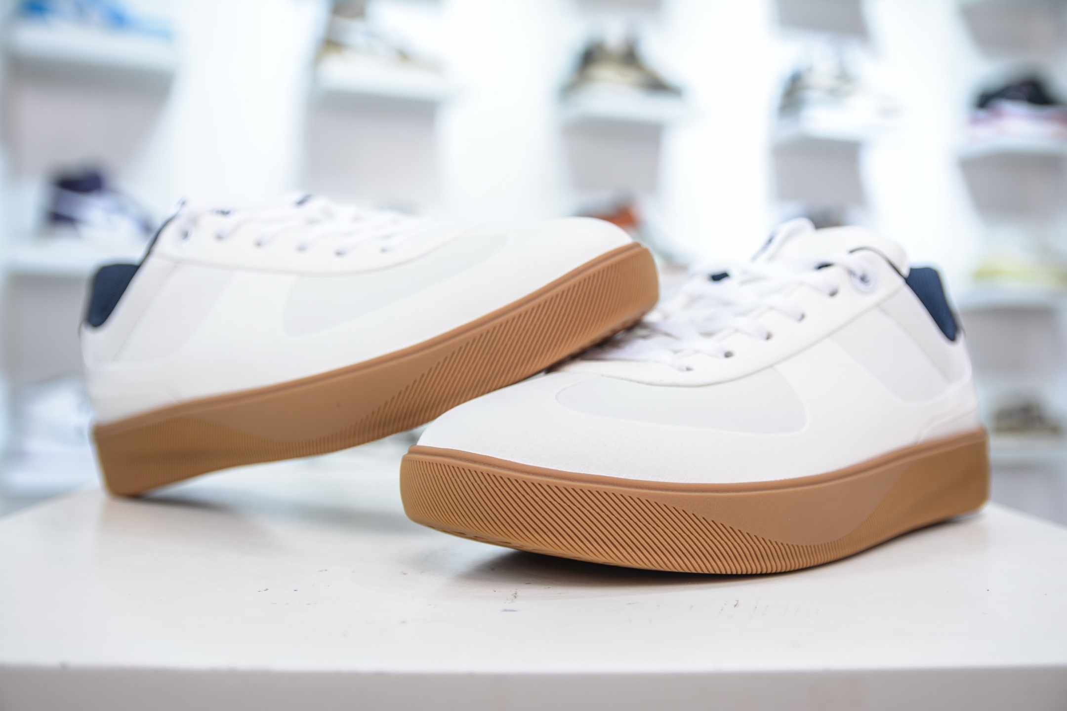 PB版 纯原 lululemon Cityverse 露露乐檬极简主义减震耐磨低帮生活休闲鞋