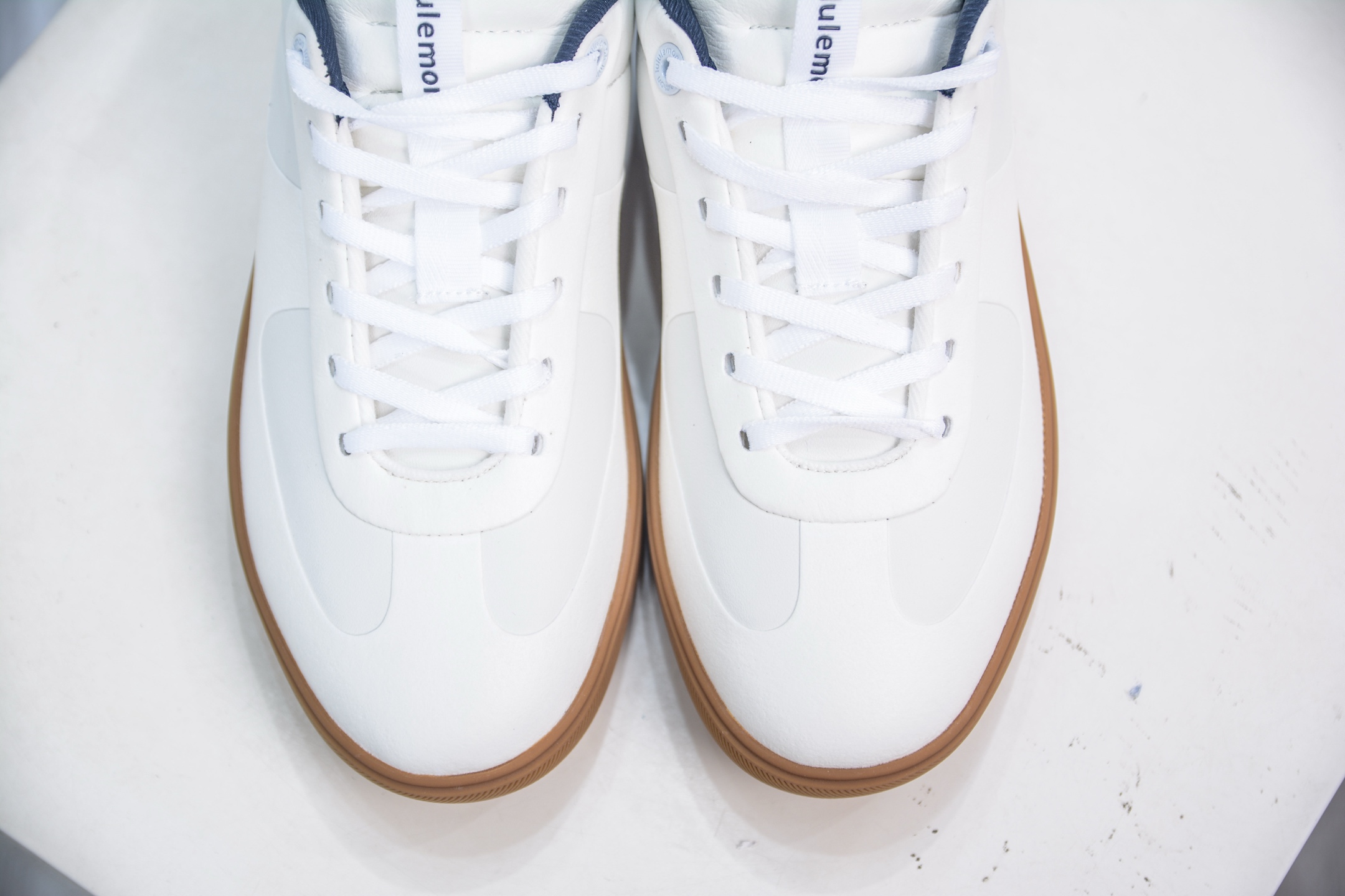 PB版 纯原 lululemon Cityverse 露露乐檬极简主义减震耐磨低帮生活休闲鞋