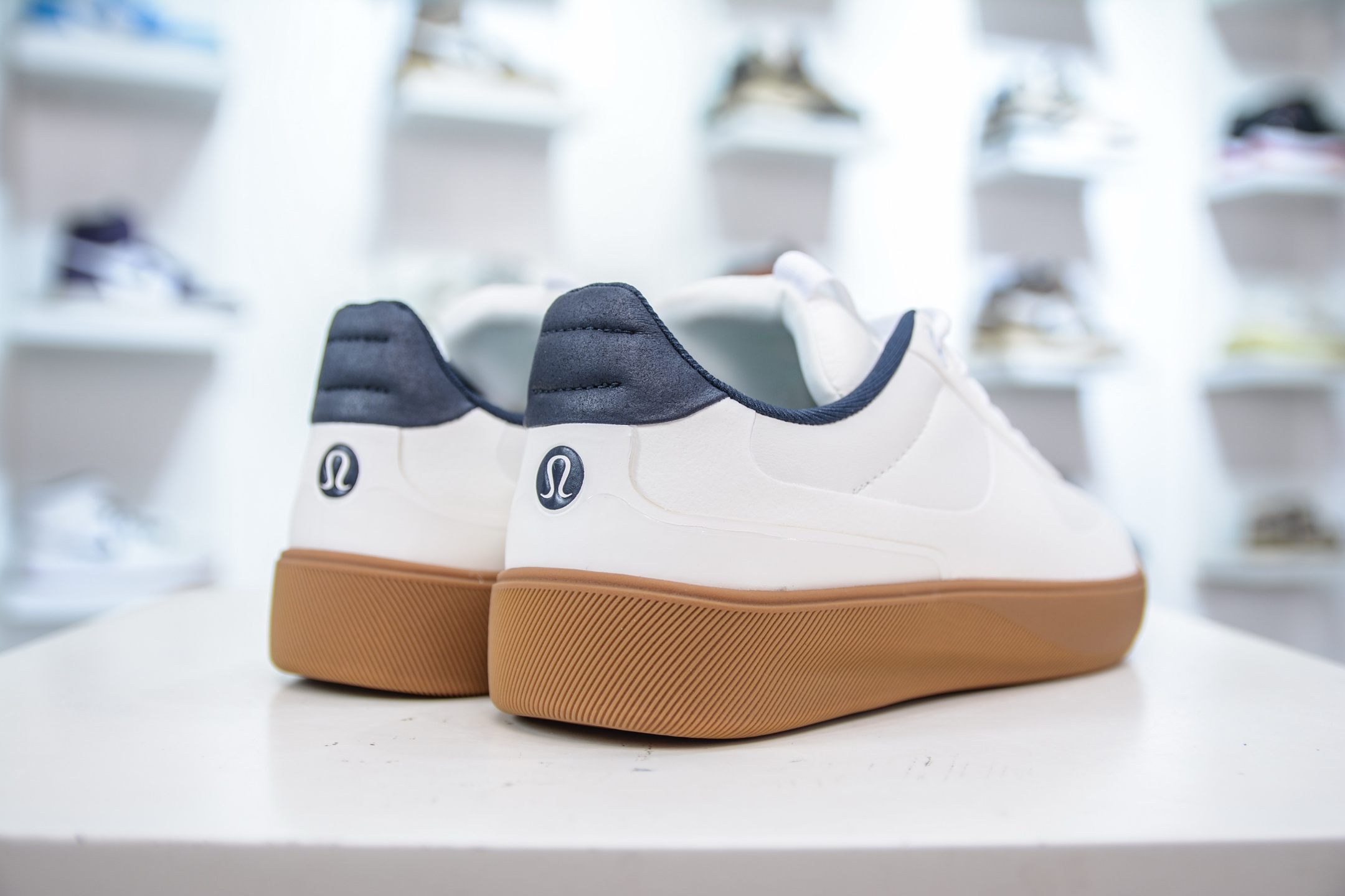 PB版 纯原 lululemon Cityverse 露露乐檬极简主义减震耐磨低帮生活休闲鞋