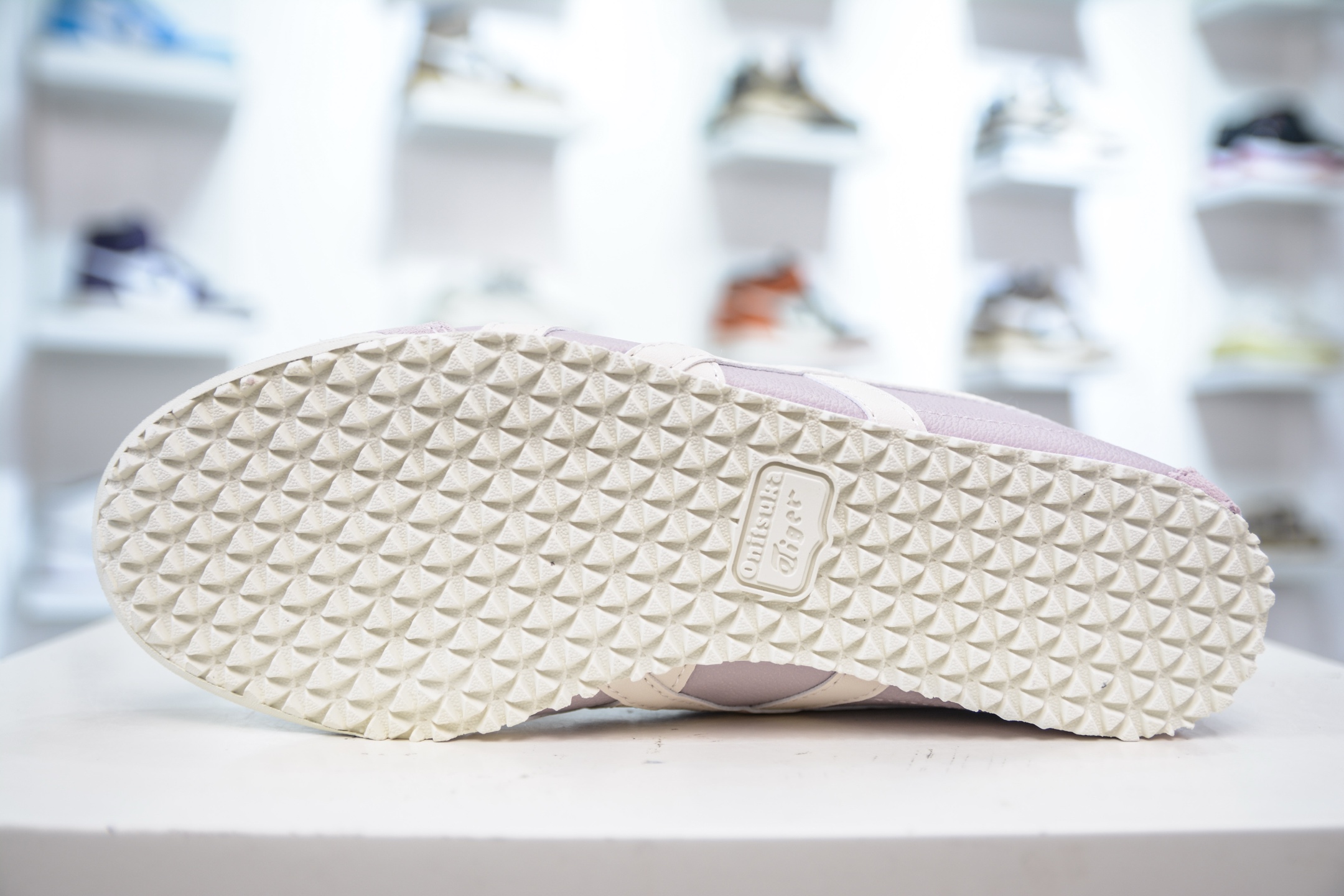 Asics 鬼冢虎 Mexico 66 VIN 1183B771-703