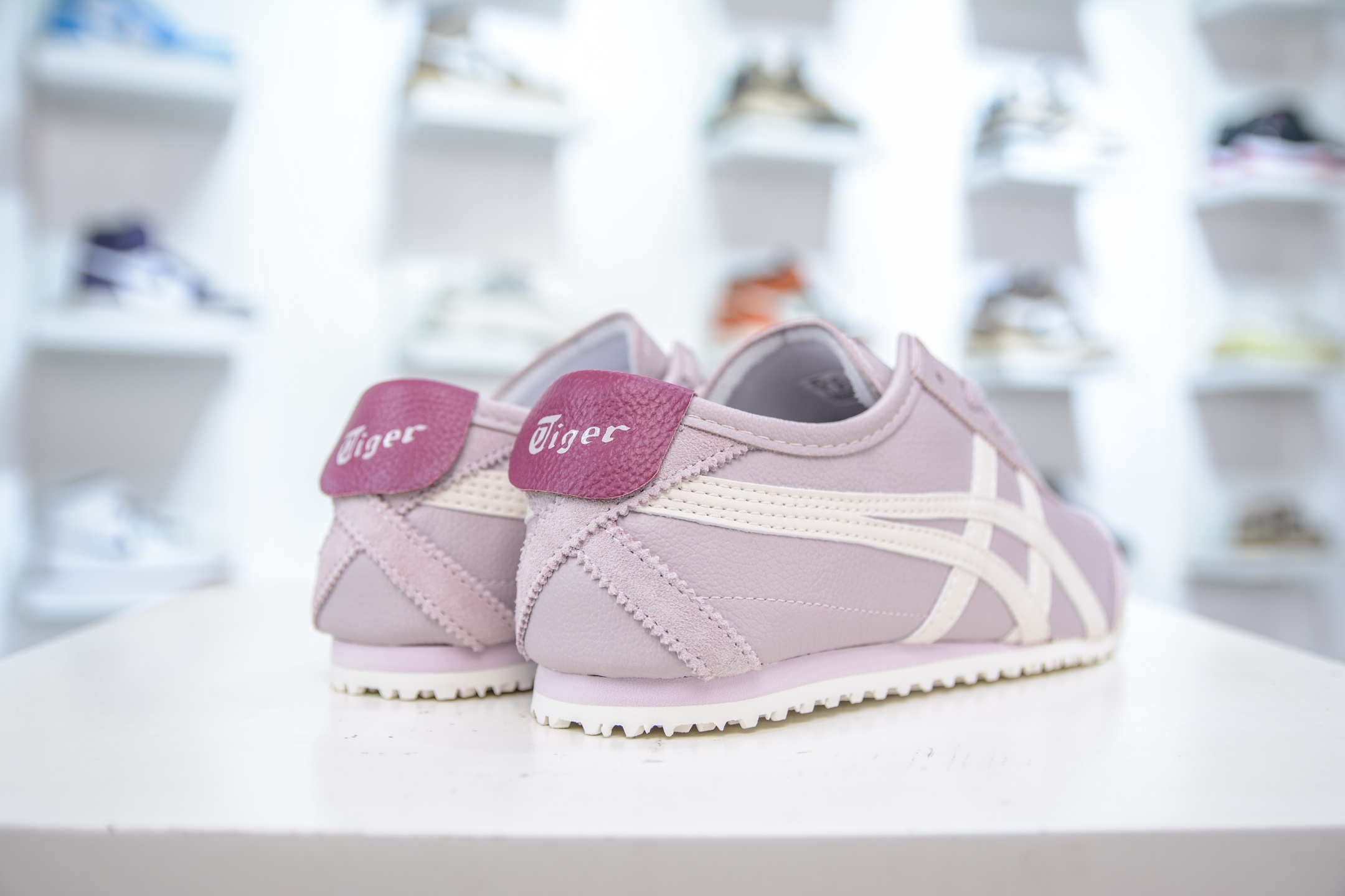 Asics 鬼冢虎 Mexico 66 VIN 1183B771-703