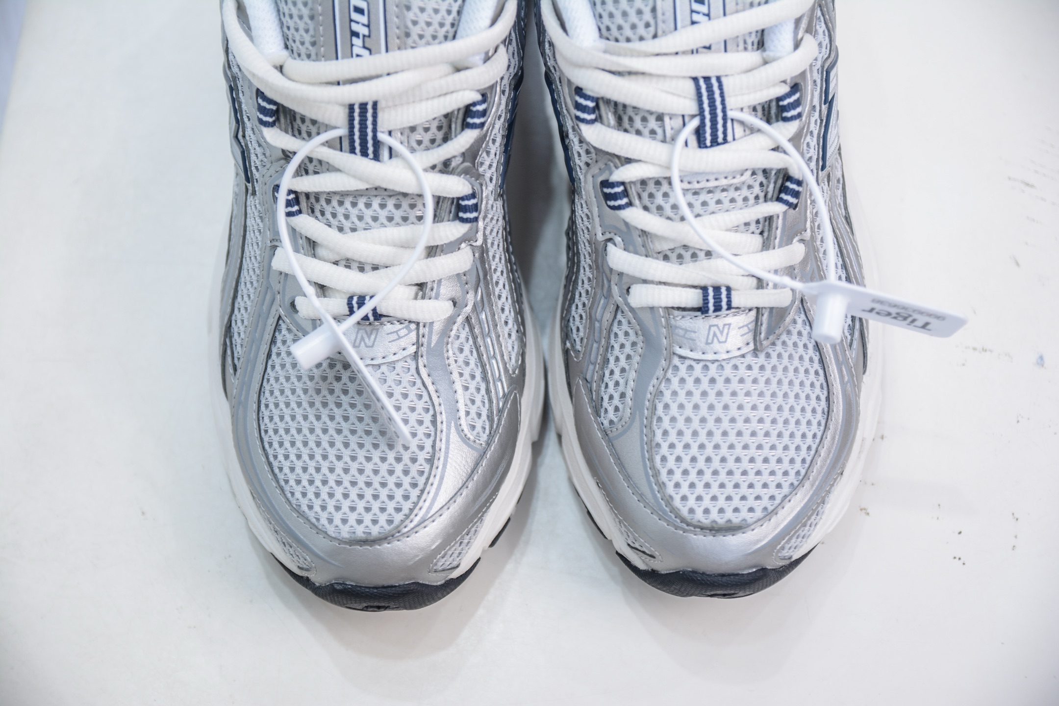 New Balance 740 Retro Running Shoes - Lightweight, Breathable, and Stylish 9 i1751901107526 7075 0 8