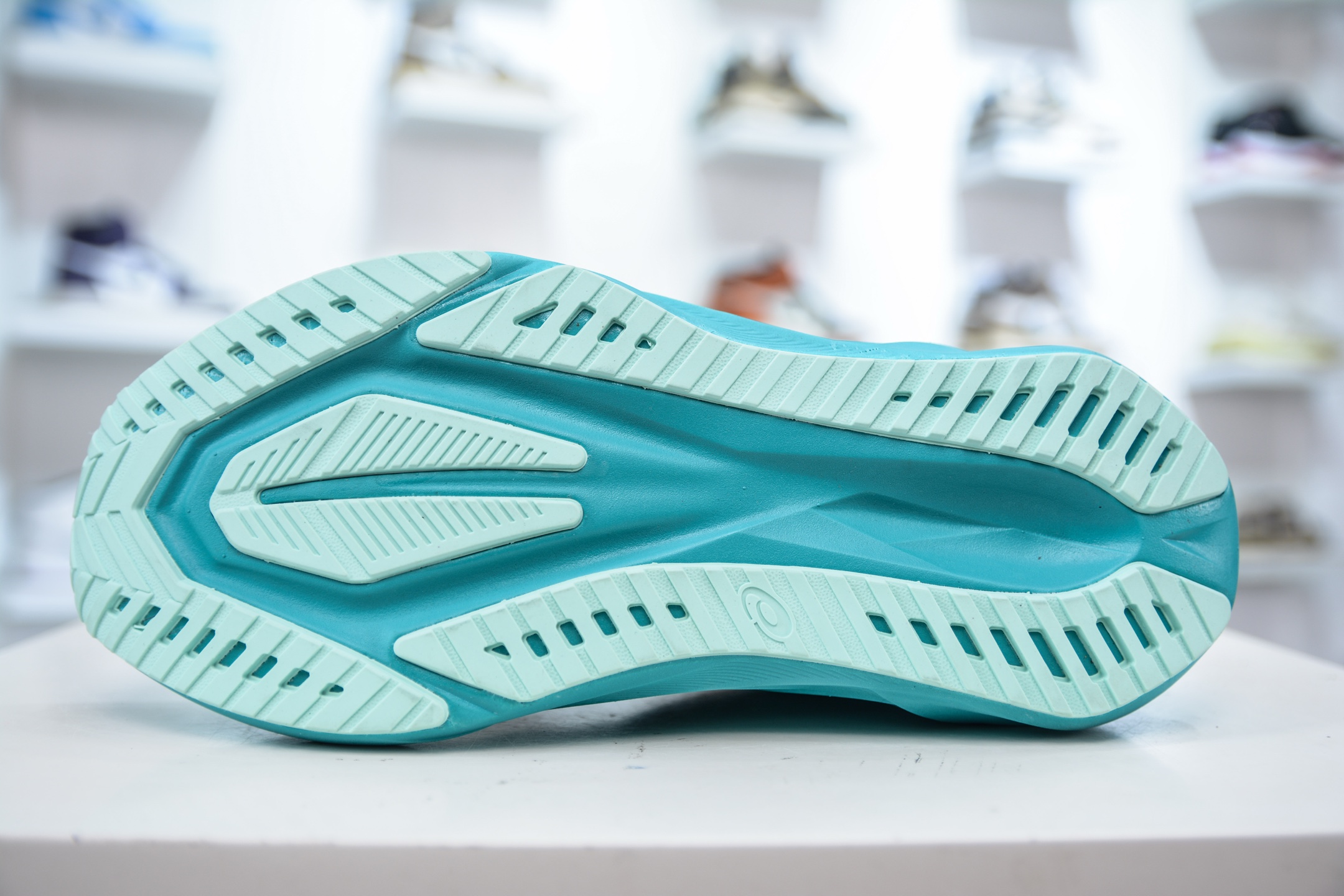 ASICS NOVABLAST 5: Comfort, Cushioning, and Eco-Friendly Running Shoes 5 i1751901268683 1447 0 4