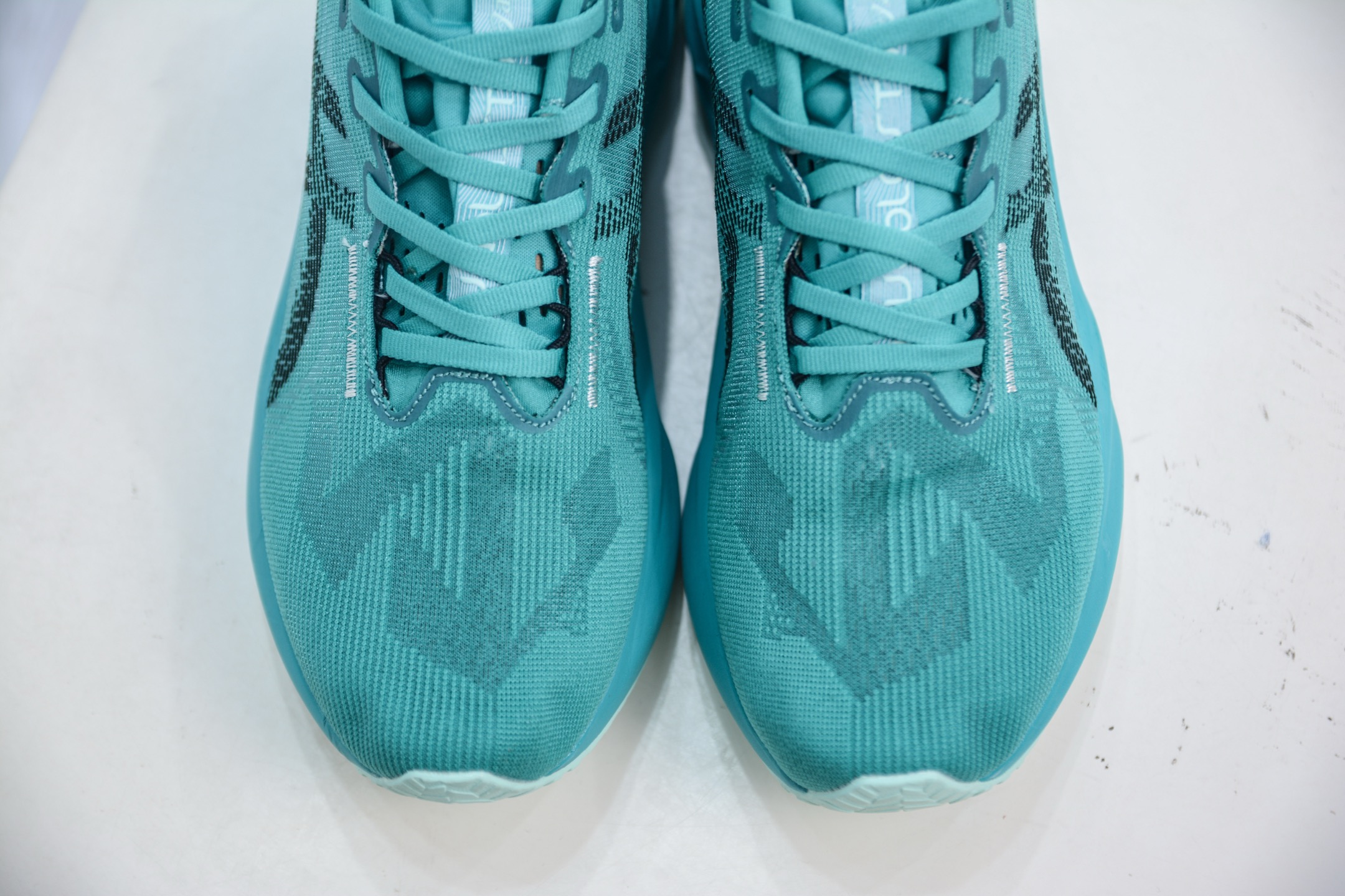 ASICS NOVABLAST 5: Comfort, Cushioning, and Eco-Friendly Running Shoes 9 i1751901268750 7732 0 8