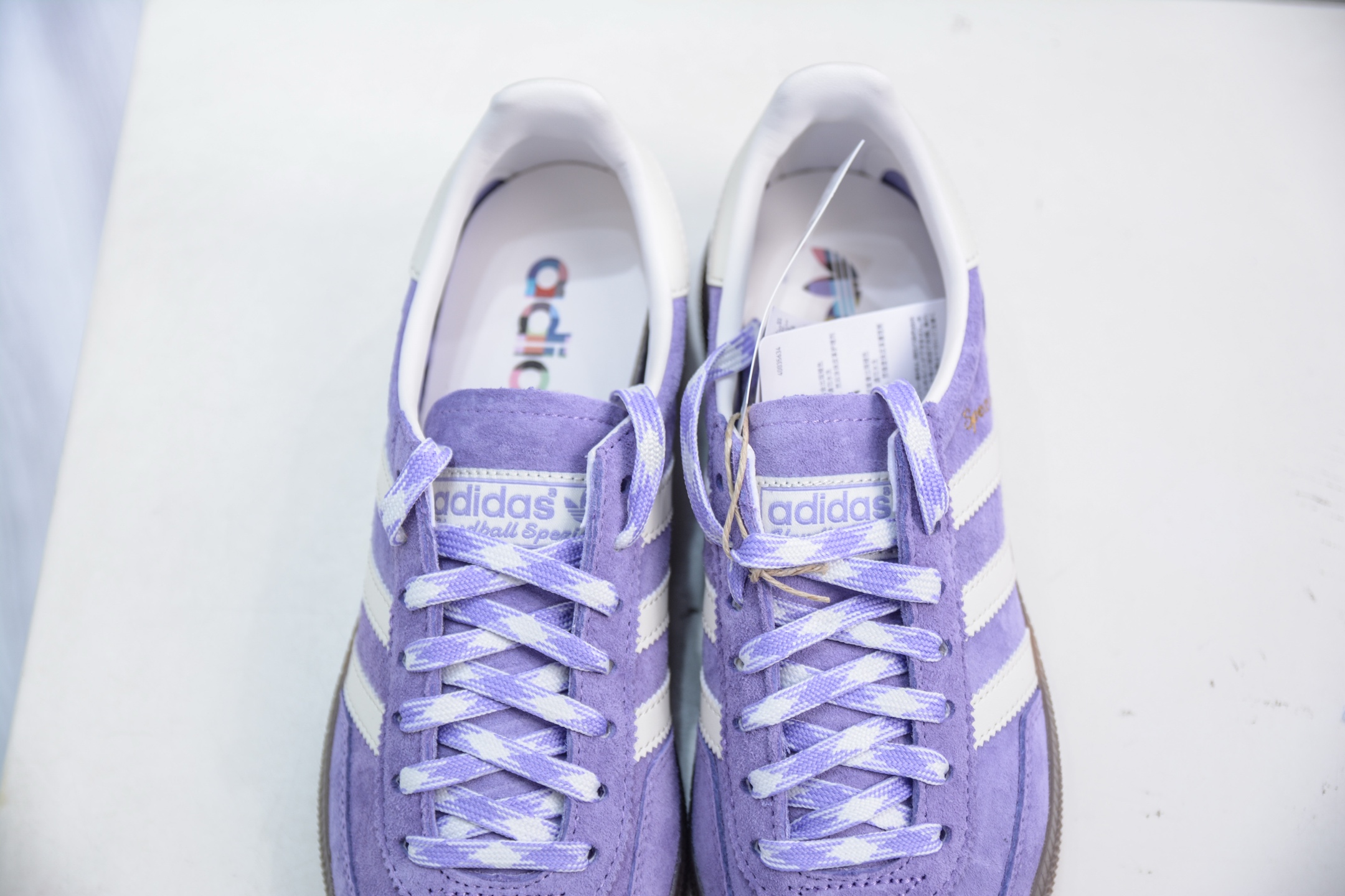 Ad Handball Spezial 阿迪达斯经典款反毛皮复古休闲板鞋 KI5935-莆田鞋,莆田鞋货源,高仿鞋,高仿鞋货源,安福档口,莆田高仿鞋,莆田鞋批发,高仿鞋批发,莆田高仿运动鞋,高仿运动鞋,莆田运动鞋 Ad Handball Spezial 阿迪达斯经典款反毛皮复古休闲板鞋 KI5935