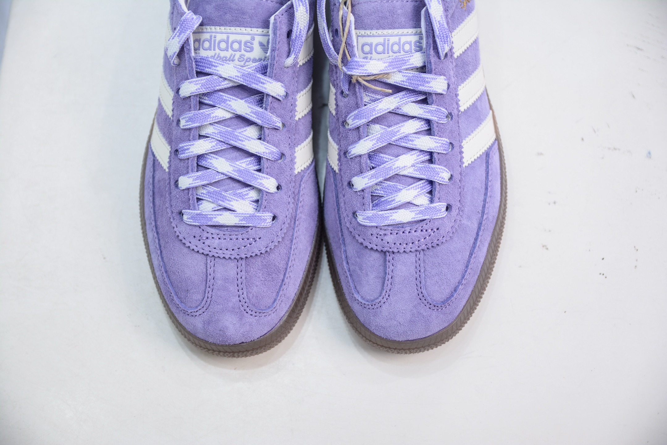 Ad Handball Spezial 阿迪达斯经典款反毛皮复古休闲板鞋 KI5935-莆田鞋,莆田鞋货源,高仿鞋,高仿鞋货源,安福档口,莆田高仿鞋,莆田鞋批发,高仿鞋批发,莆田高仿运动鞋,高仿运动鞋,莆田运动鞋 Ad Handball Spezial 阿迪达斯经典款反毛皮复古休闲板鞋 KI5935