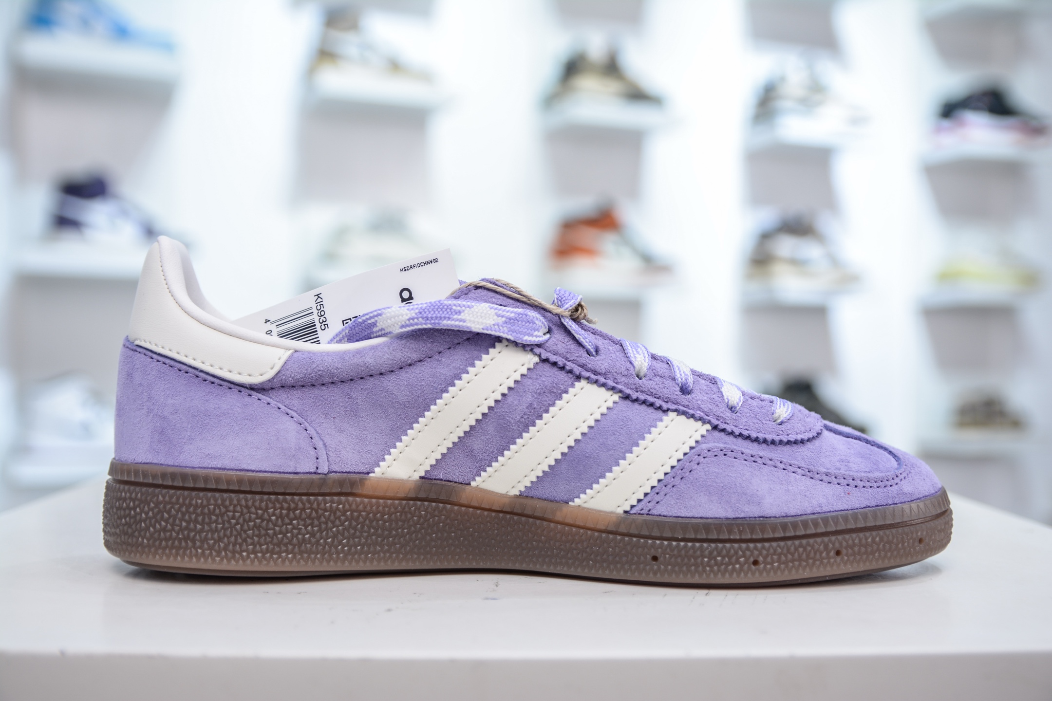 Ad Handball Spezial 阿迪达斯经典款反毛皮复古休闲板鞋 KI5935-莆田鞋,莆田鞋货源,高仿鞋,高仿鞋货源,安福档口,莆田高仿鞋,莆田鞋批发,高仿鞋批发,莆田高仿运动鞋,高仿运动鞋,莆田运动鞋 Ad Handball Spezial 阿迪达斯经典款反毛皮复古休闲板鞋 KI5935