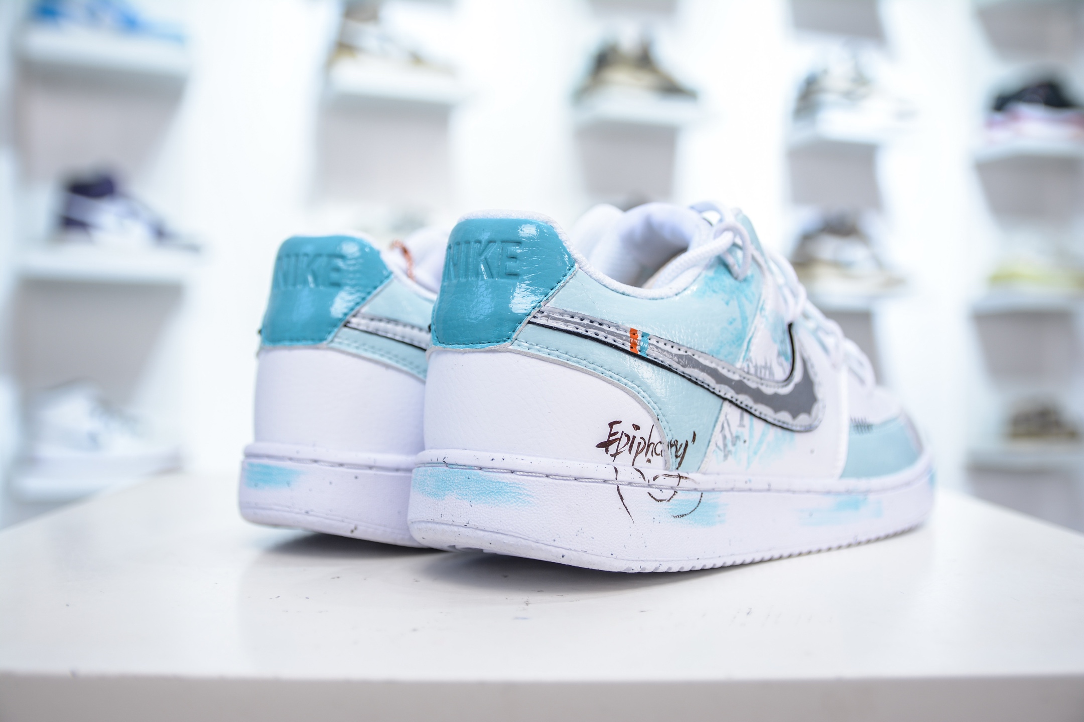 Nike Court Vision Low 手绘涂鸦 休闲运动板鞋 DH2987-101-莆田鞋,莆田鞋货源,高仿鞋,高仿鞋货源,安福档口,莆田高仿鞋,莆田鞋批发,高仿鞋批发,莆田高仿运动鞋,高仿运动鞋,莆田运动鞋 Nike Court Vision Low 手绘涂鸦 休闲运动板鞋 DH2987-101