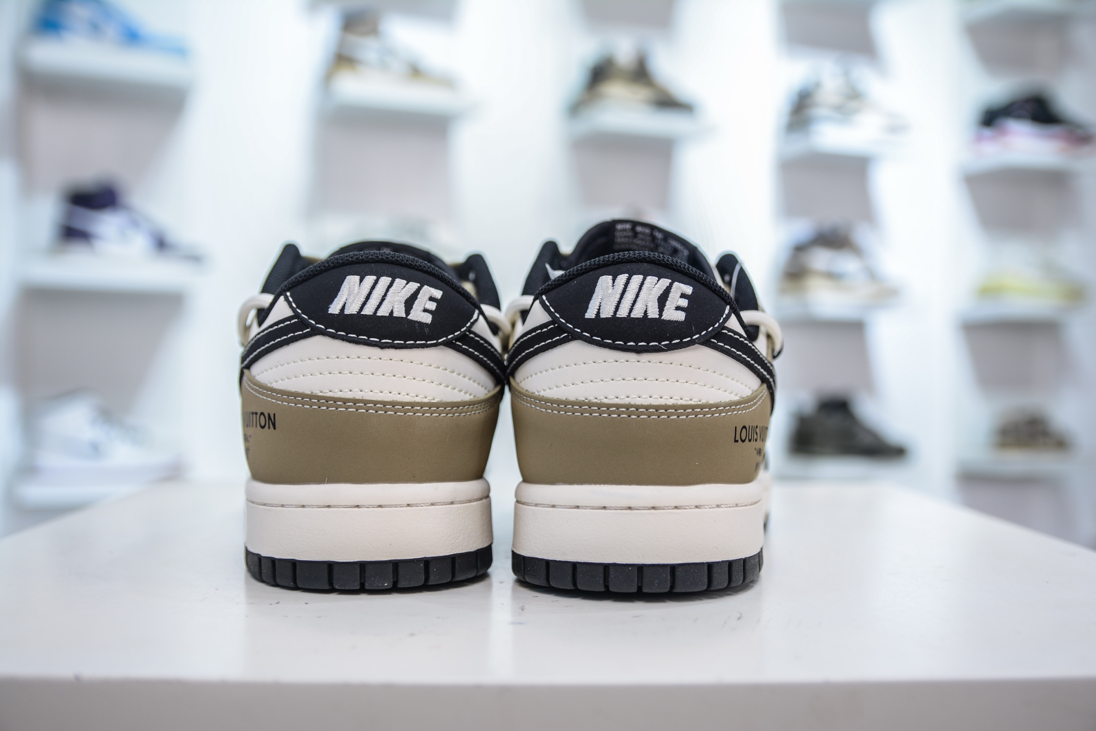Nike SB Dunk Low x Louis Vuitton LV联名-白黑棕绑带 YX5066-371