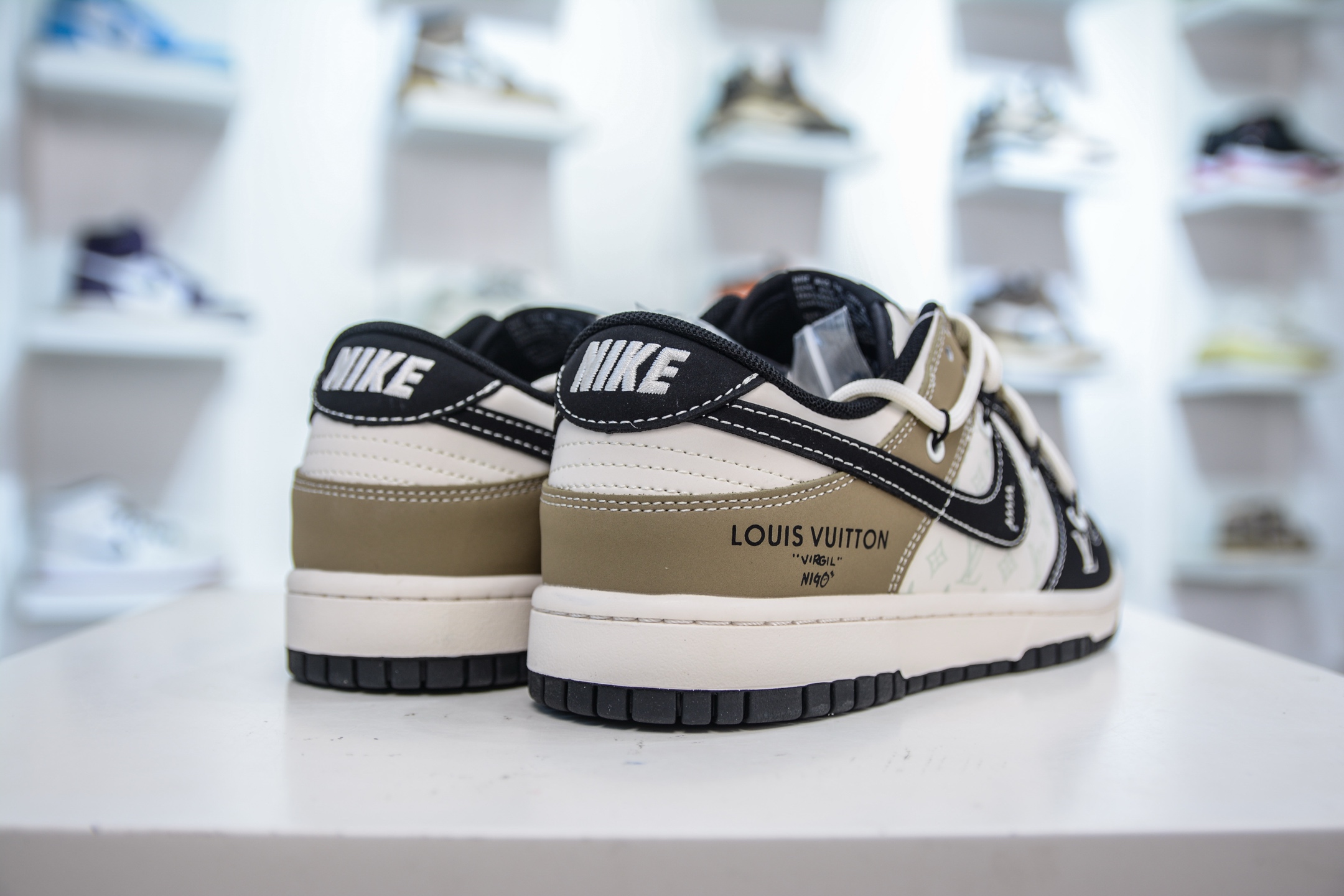 Nike SB Dunk Low x Louis Vuitton LV联名-白黑棕绑带 YX5066-371