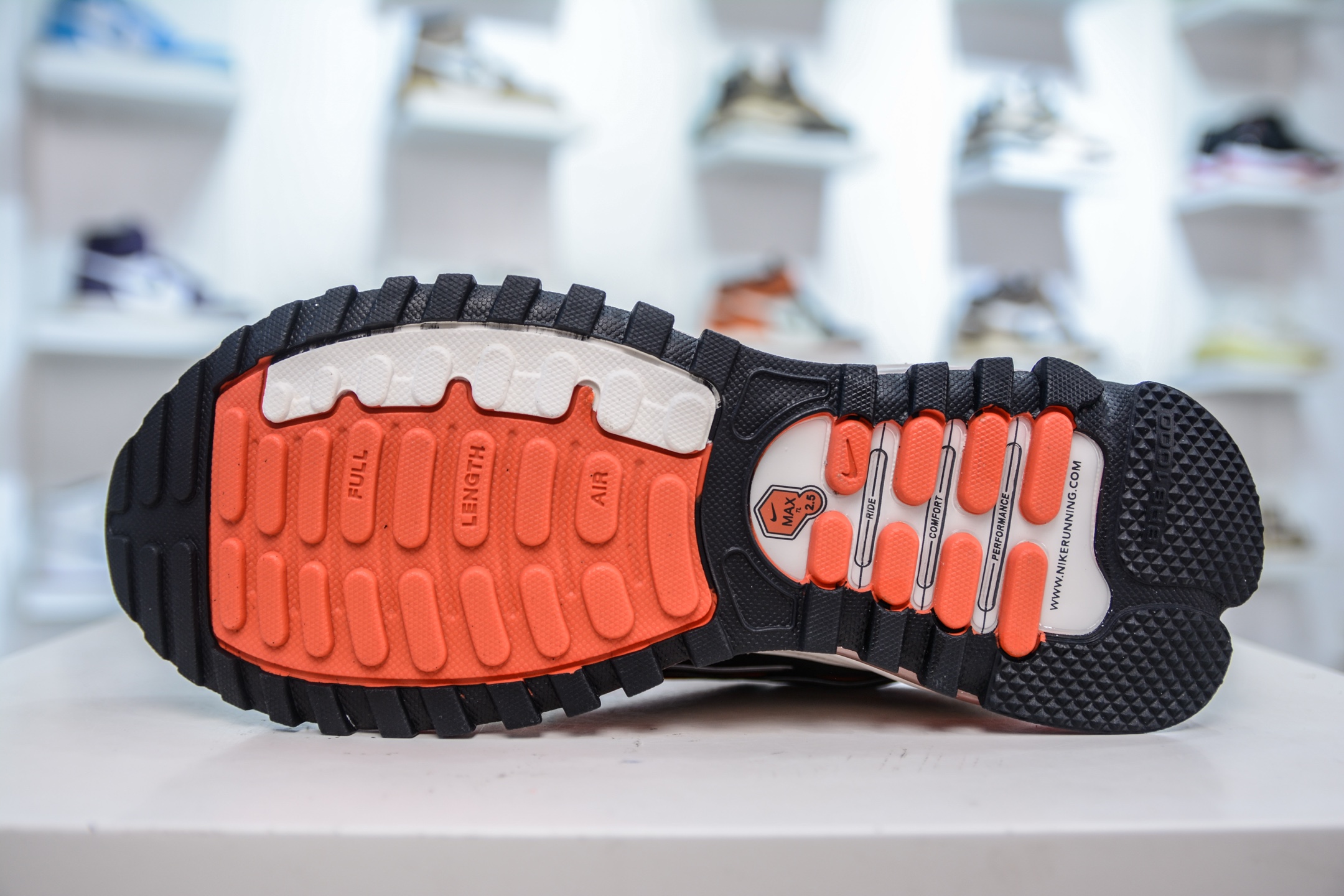 Comme des Garons Homme Plus x NK Air Max TL 2.5 Pack 联名 子弹复古减震气垫跑步鞋 FZ4110-001