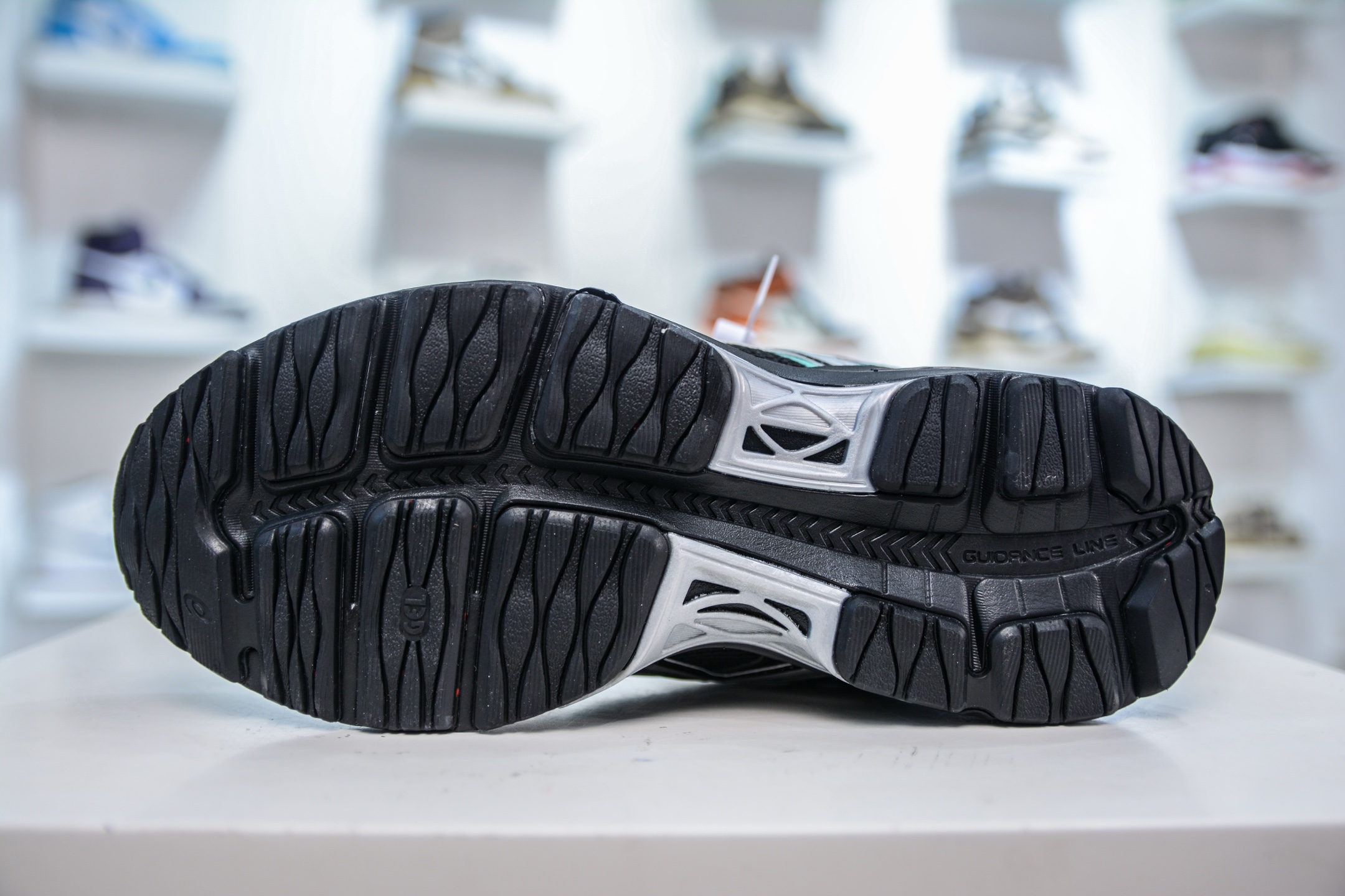 Asics Gel-Sekiran 亚瑟士 时尚舒适复古休闲运动跑步鞋 1203A711-003-莆田鞋,莆田鞋货源,高仿鞋,高仿鞋货源,安福档口,莆田高仿鞋,莆田鞋批发,高仿鞋批发,莆田高仿运动鞋,高仿运动鞋,莆田运动鞋 Asics Gel-Sekiran 亚瑟士 时尚舒适复古休闲运动跑步鞋 1203A711-003