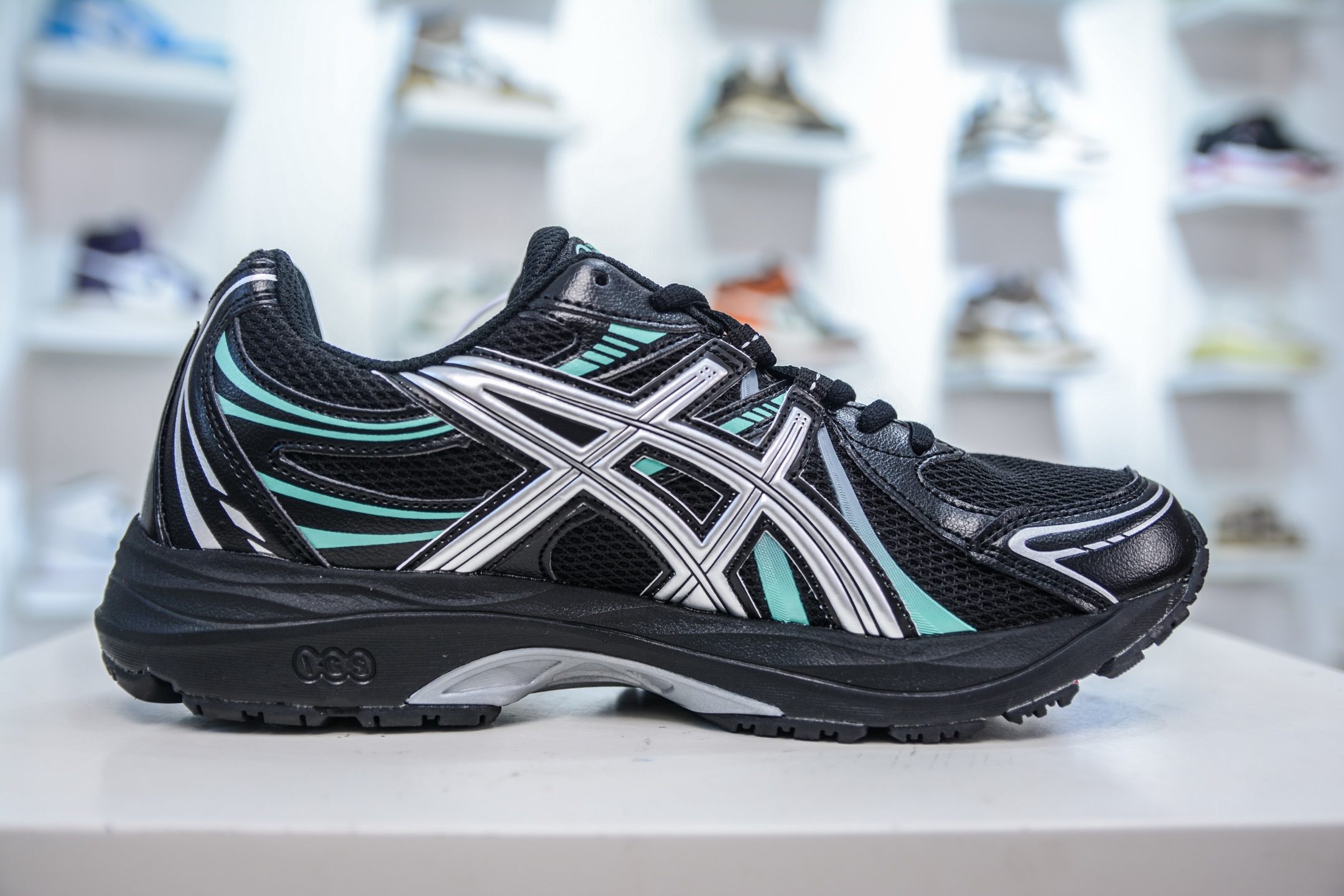 Asics Gel-Sekiran 亚瑟士 时尚舒适复古休闲运动跑步鞋 1203A711-003-莆田鞋,莆田鞋货源,高仿鞋,高仿鞋货源,安福档口,莆田高仿鞋,莆田鞋批发,高仿鞋批发,莆田高仿运动鞋,高仿运动鞋,莆田运动鞋 Asics Gel-Sekiran 亚瑟士 时尚舒适复古休闲运动跑步鞋 1203A711-003