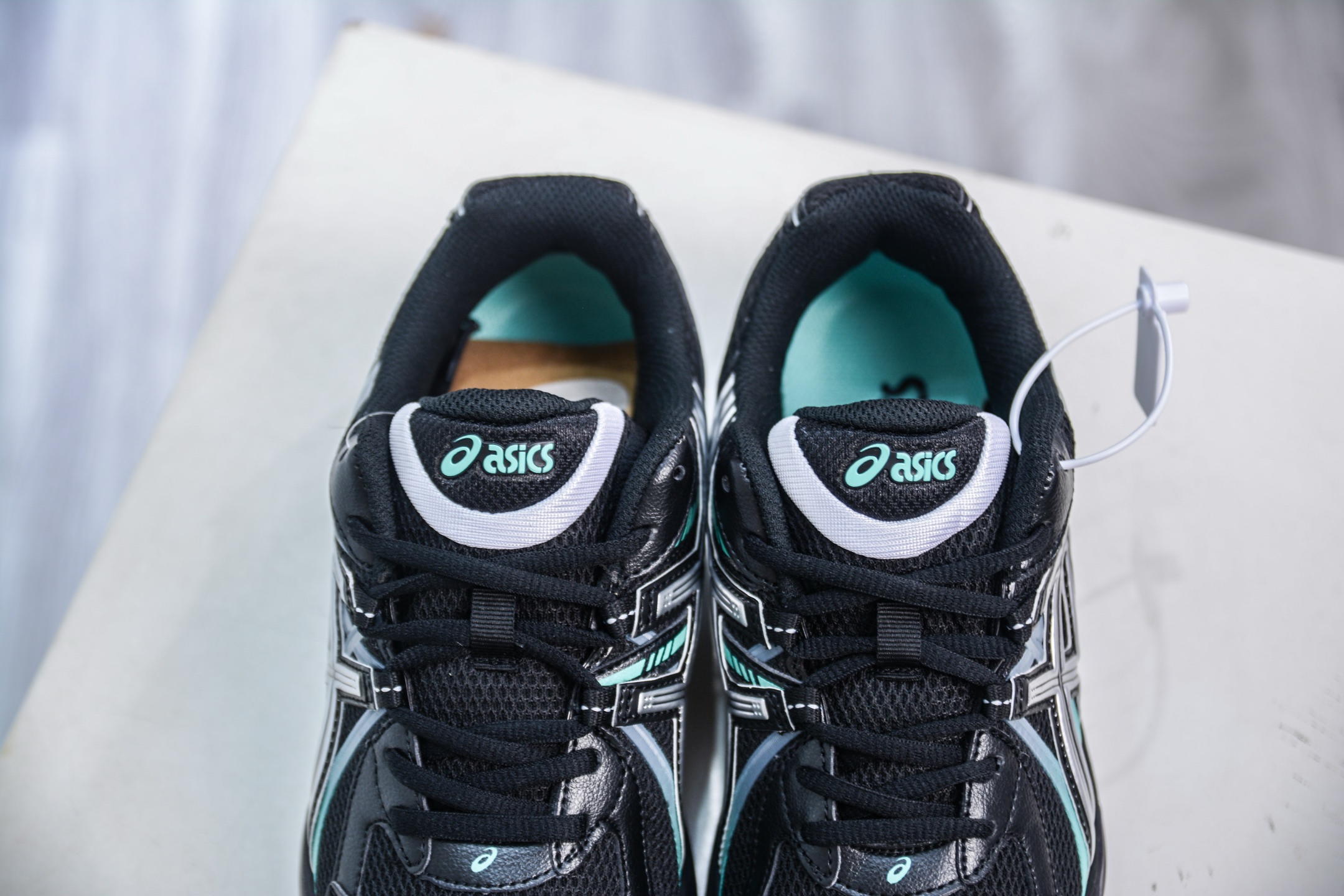 Asics Gel-Sekiran 亚瑟士 时尚舒适复古休闲运动跑步鞋 1203A711-003-莆田鞋,莆田鞋货源,高仿鞋,高仿鞋货源,安福档口,莆田高仿鞋,莆田鞋批发,高仿鞋批发,莆田高仿运动鞋,高仿运动鞋,莆田运动鞋 Asics Gel-Sekiran 亚瑟士 时尚舒适复古休闲运动跑步鞋 1203A711-003