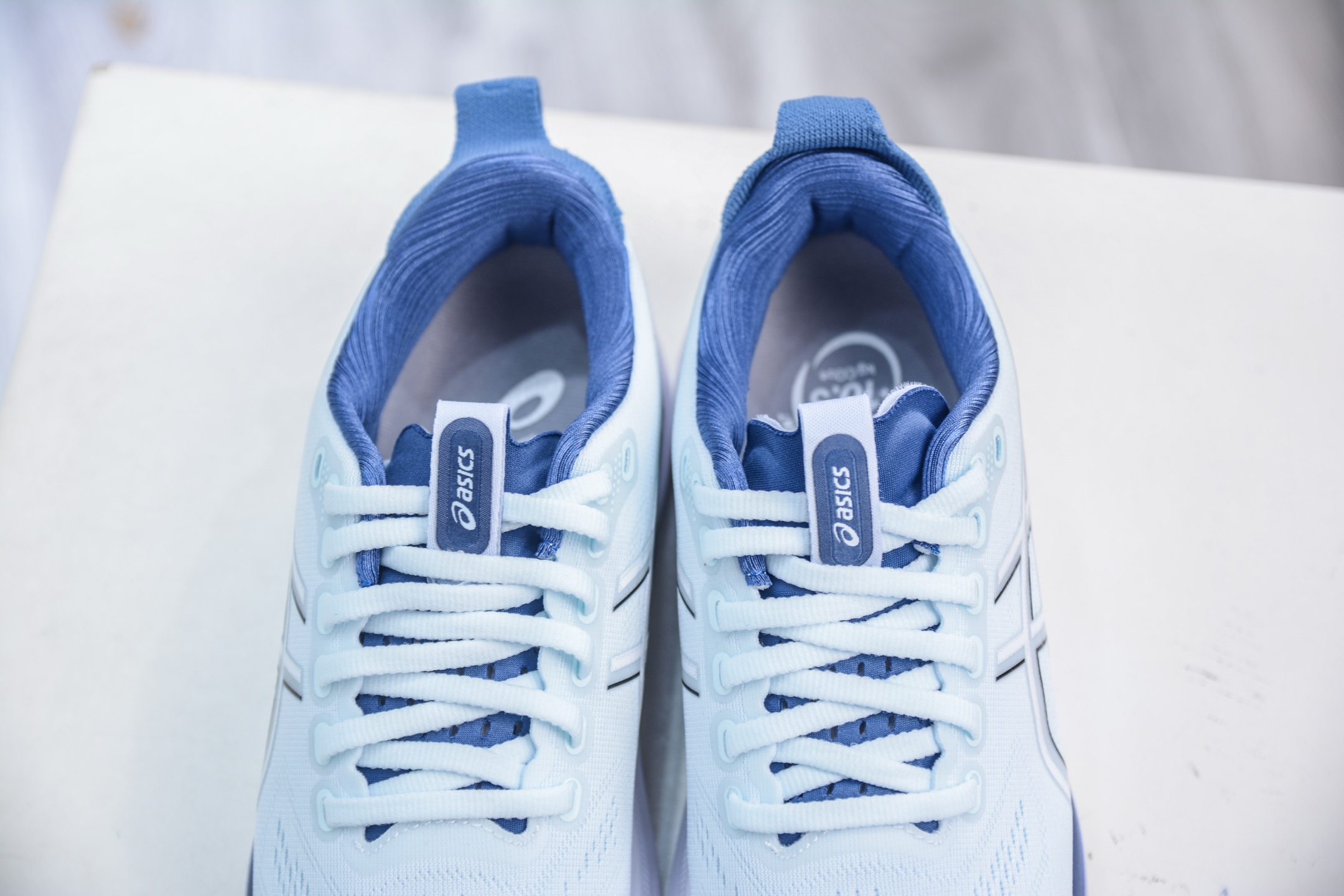 Asics Gel-Kayano 32 亚瑟士卡亚诺32代低帮专业有氧超轻量休闲运动全能慢跑鞋 1012B728-009