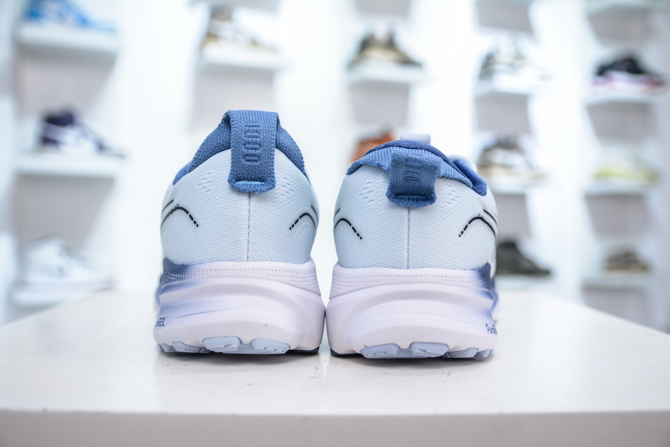 Asics Gel-Kayano 32 亚瑟士卡亚诺32代低帮专业有氧超轻量休闲运动全能慢跑鞋 1012B728-009