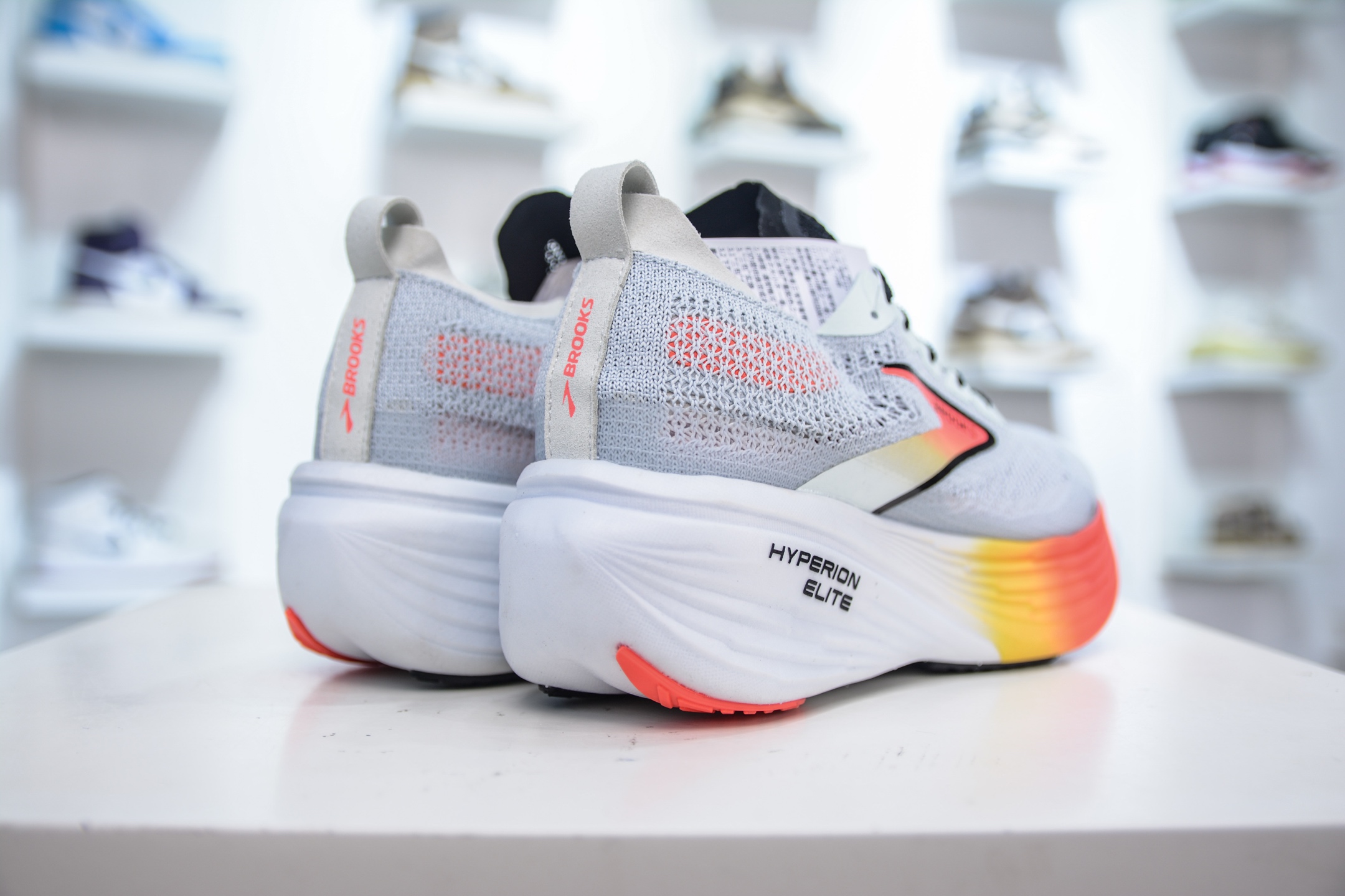 Brooks 布鲁克斯 Hyperion Elite 4 超弹轻盈跑步鞋 100046 1D 488