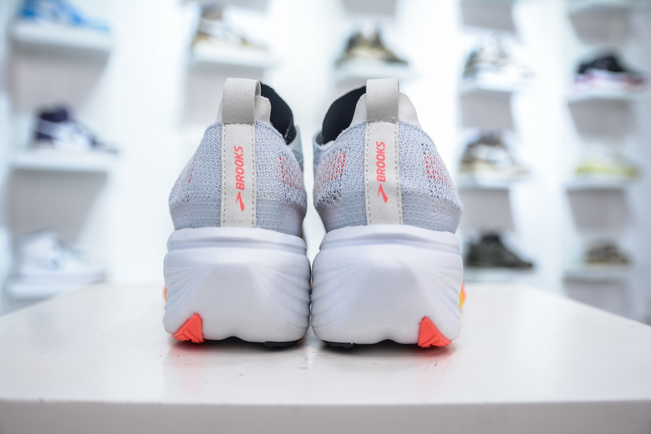 Brooks 布鲁克斯 Hyperion Elite 4 超弹轻盈跑步鞋 100046 1D 488