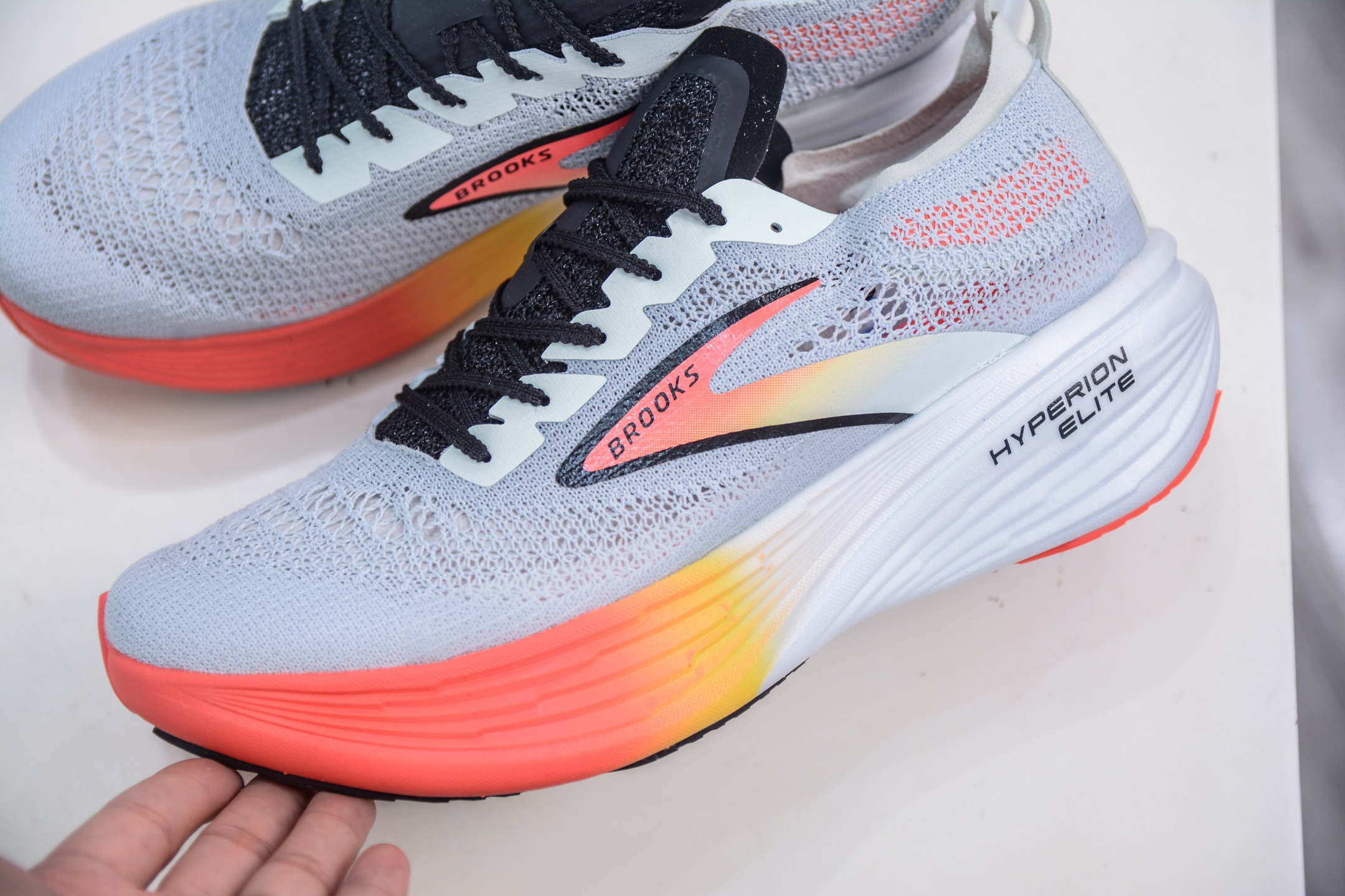 Brooks 布鲁克斯 Hyperion Elite 4 超弹轻盈跑步鞋 100046 1D 488