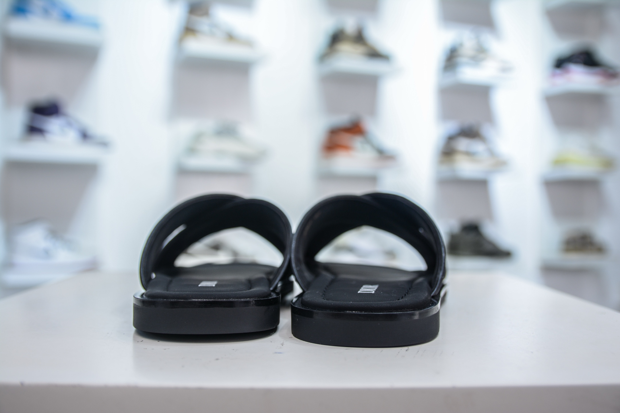 230 Dior Alias 迪奥小牛皮 圆头平底一字拖鞋