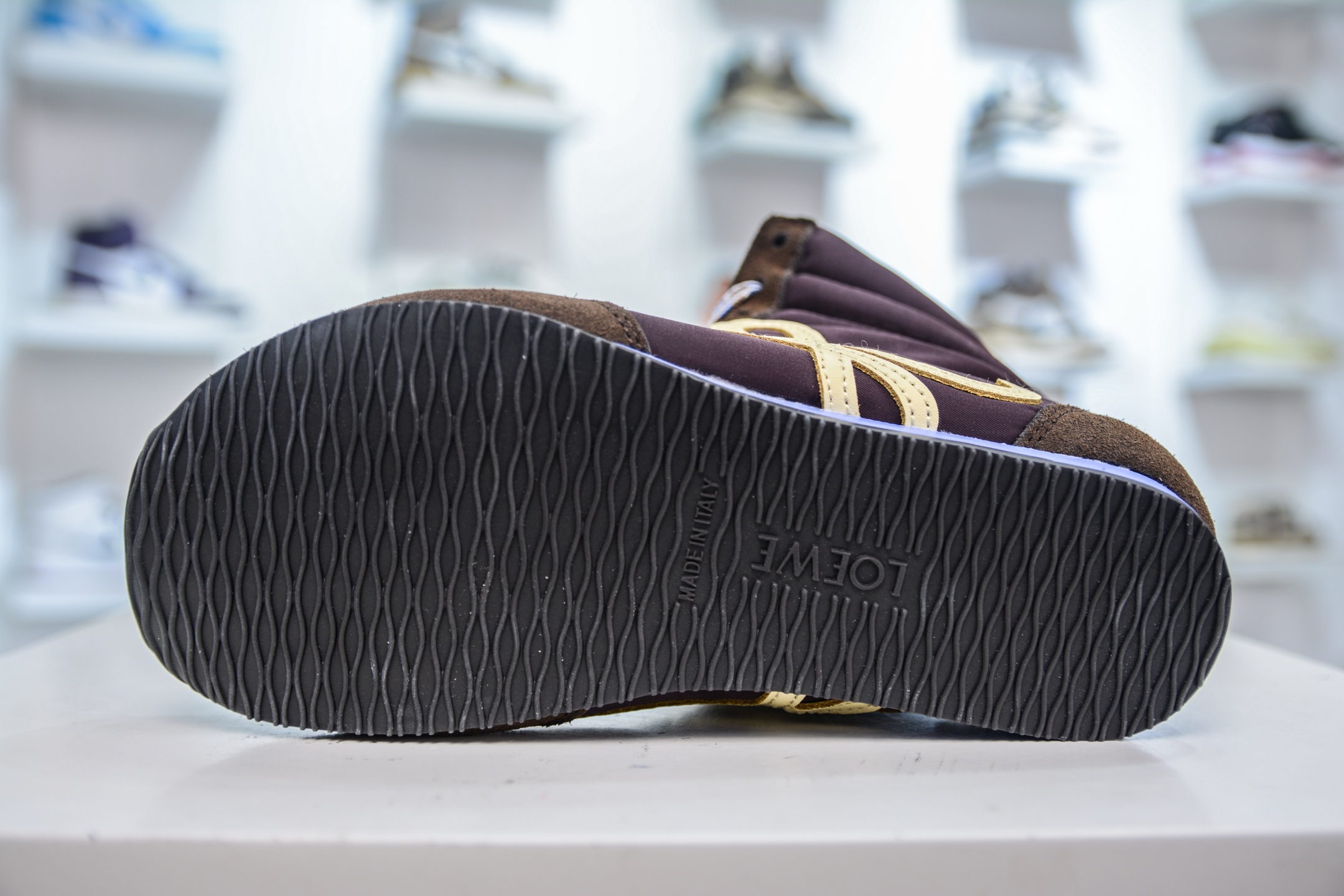 Loewe Ballet Runner 2.0系列罗意威 高帮 阿甘复古风德训薄底百搭休闲运动鞋