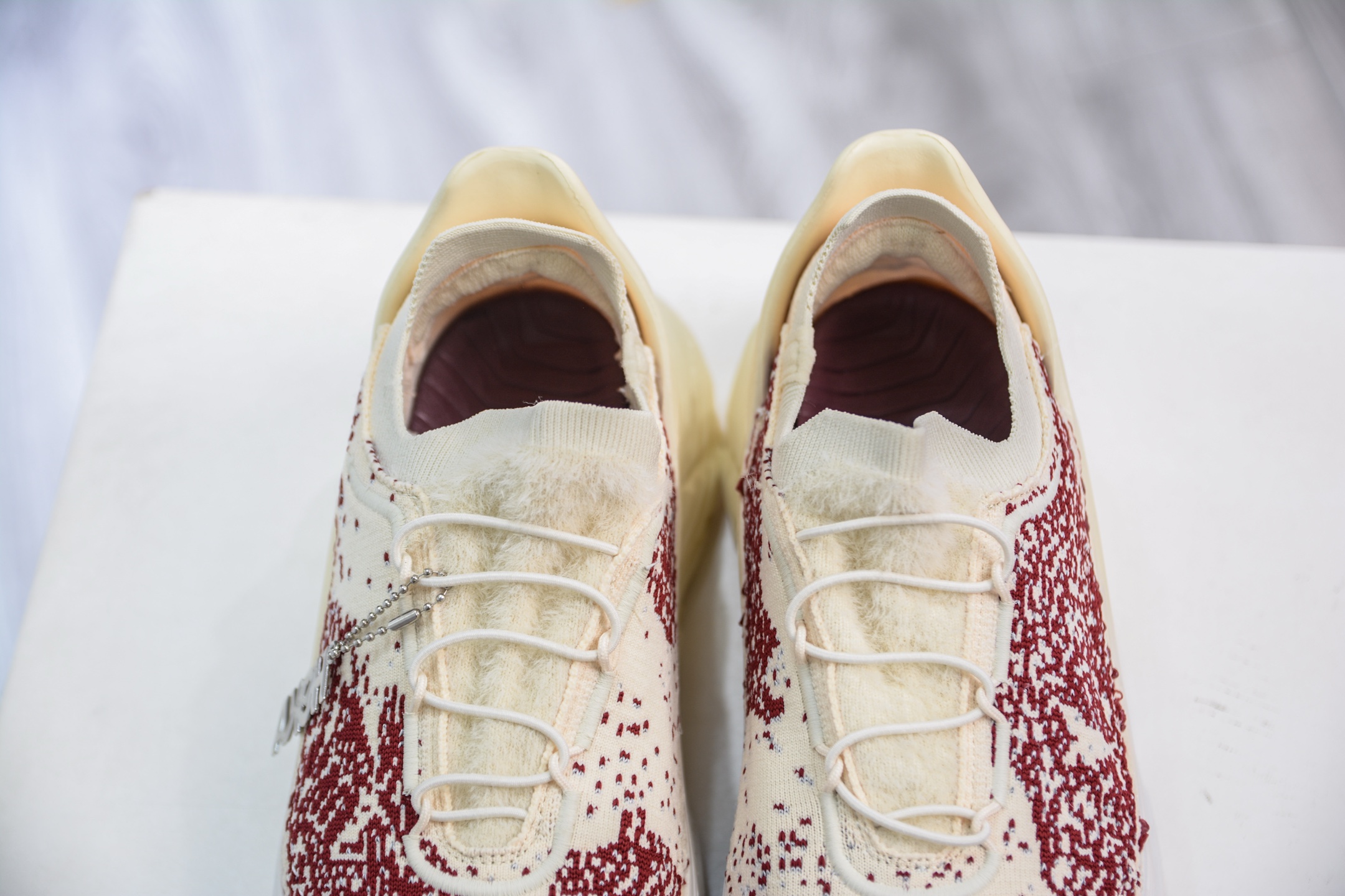 HOKA U RESTORE CHUKKA PARIA FARZANEH 一脚蹬徒步舒适缓震运动鞋 1169090/CRM