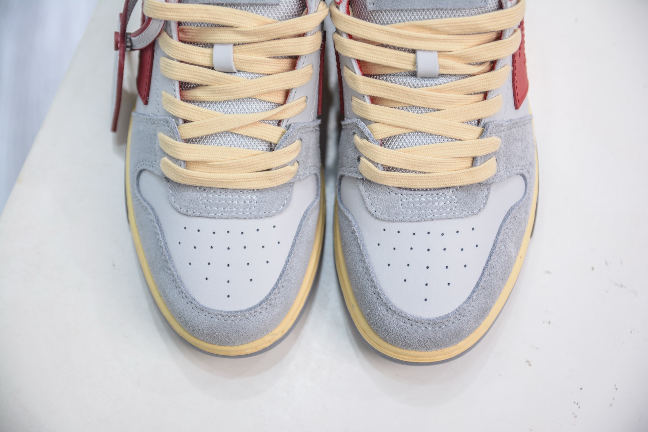 OFF-WHITE Out Of Office 低帮系带时尚板鞋 OMIA189S24LEA011