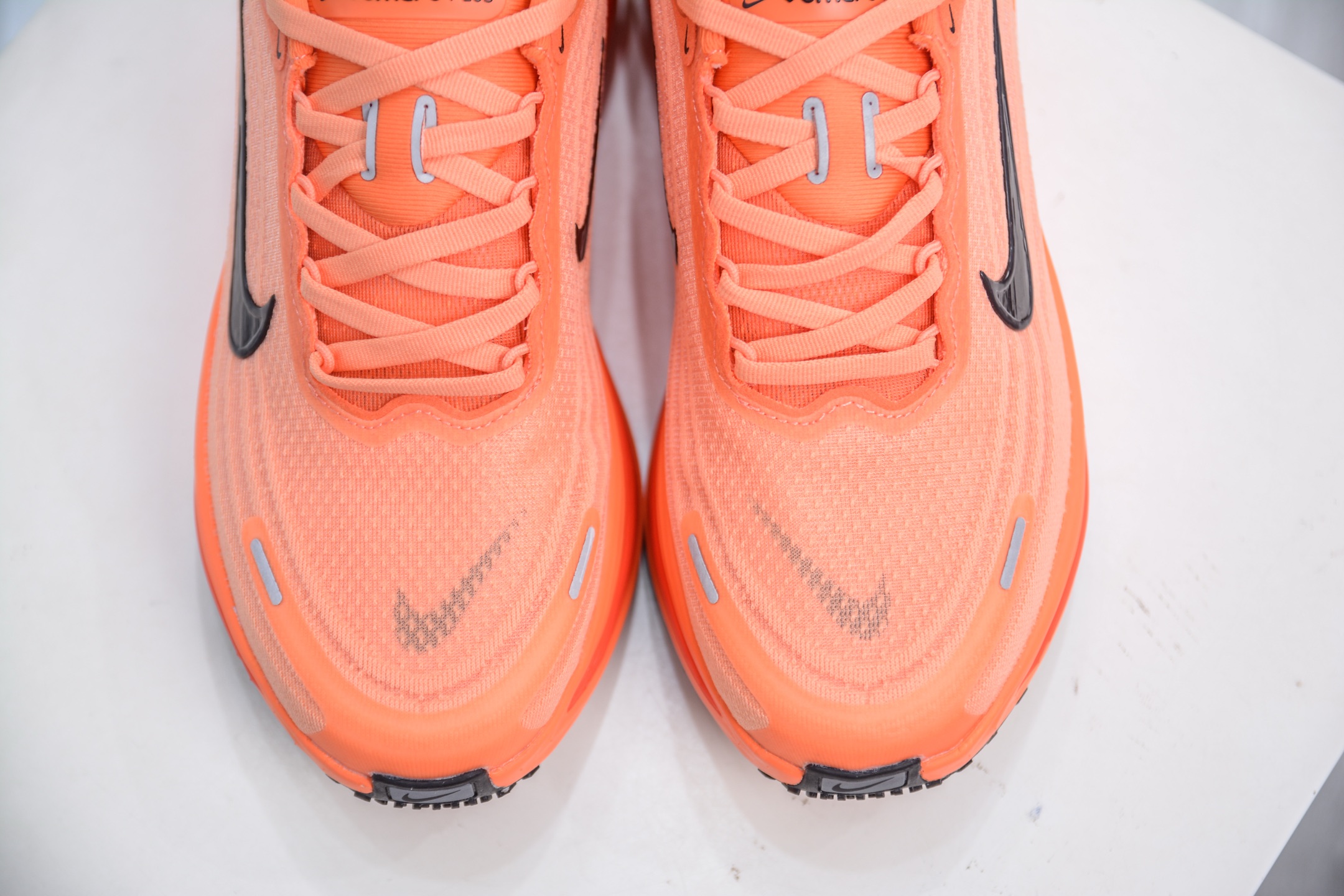 Nike Air Zoom Vomero PLUS Running Shoes - Enhanced Cushioning & Performance 10 i1752071958409 9654 0 8