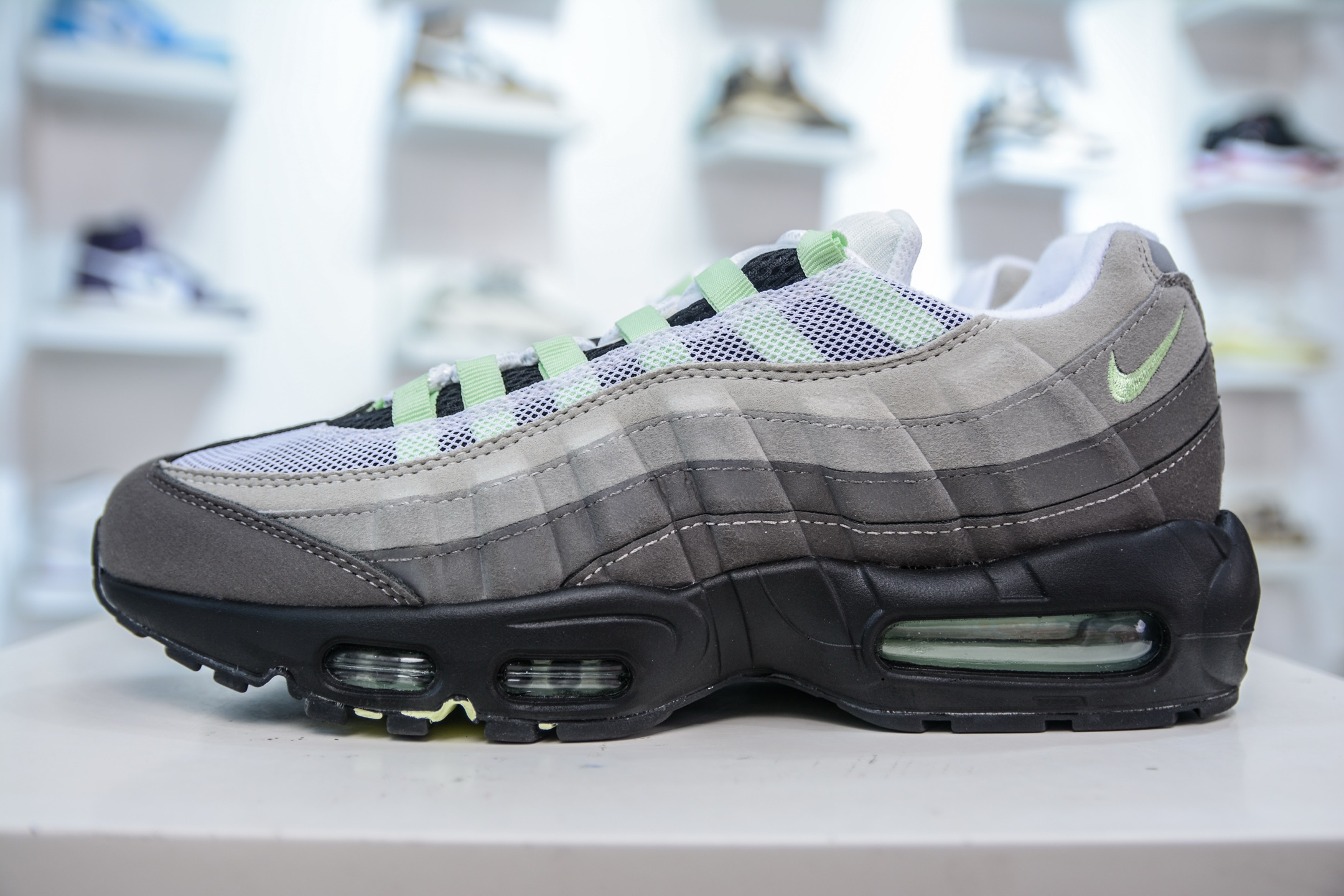 Nike Air Max 95 Retro Cushioned Running Shoes - Classic Comfort, Style & Performance 2 i1752072509168 7733 0 0