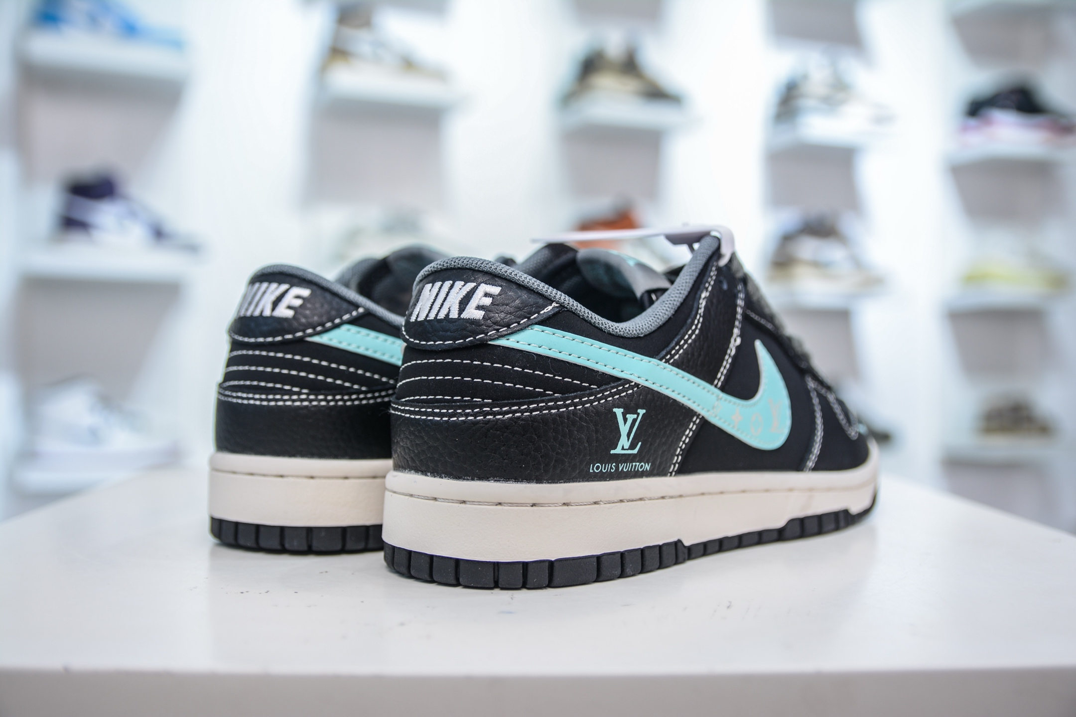 Nike SB Dunk Low x Louis Vuitton Collab Black Blue Premium Sneakers 6 i1752073220029 7514 0 5