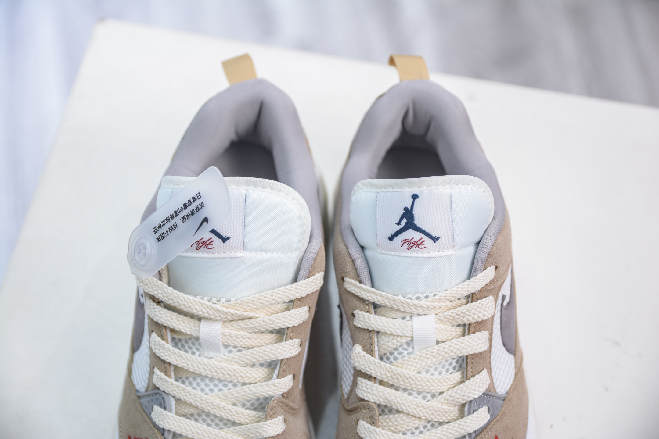 NK Air JORDAN CMFT ERA HJ6777-102-莆田鞋,莆田鞋货源,高仿鞋,高仿鞋货源,安福档口,莆田高仿鞋,莆田鞋批发,高仿鞋批发,莆田高仿运动鞋,高仿运动鞋,莆田运动鞋 NK Air JORDAN CMFT ERA HJ6777-102