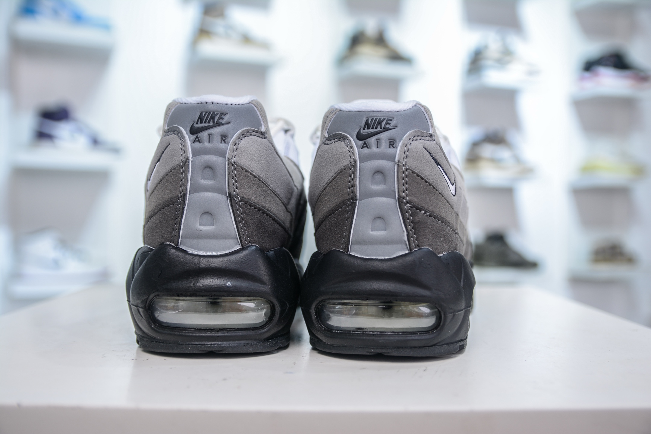 NK Air Max 95 复古减震气垫跑鞋 AT2865-003