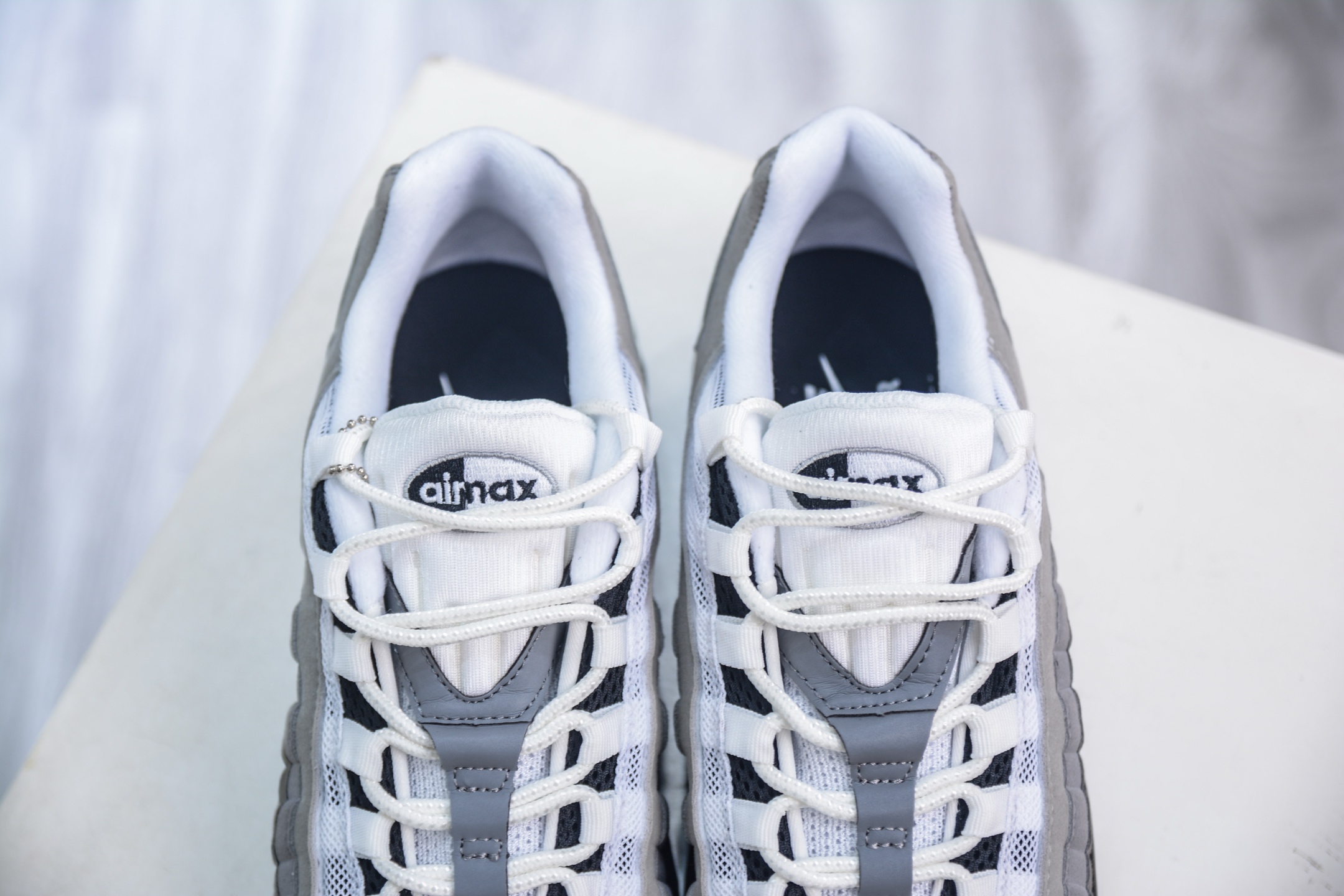 NK Air Max 95 复古减震气垫跑鞋 AT2865-003