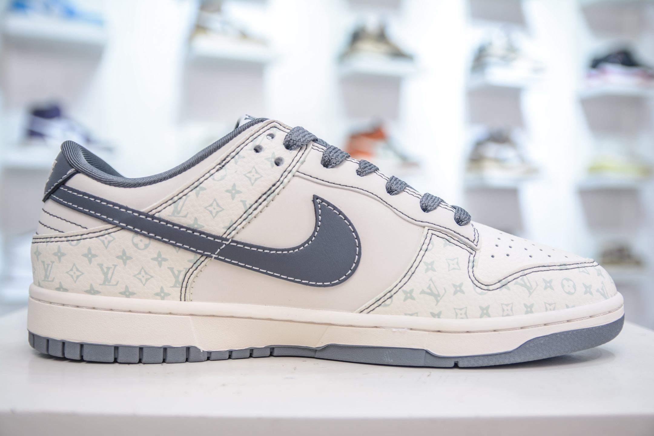 Nike SB Dunk Low x Louis Vuitton LV联名-白灰 YX5066-366