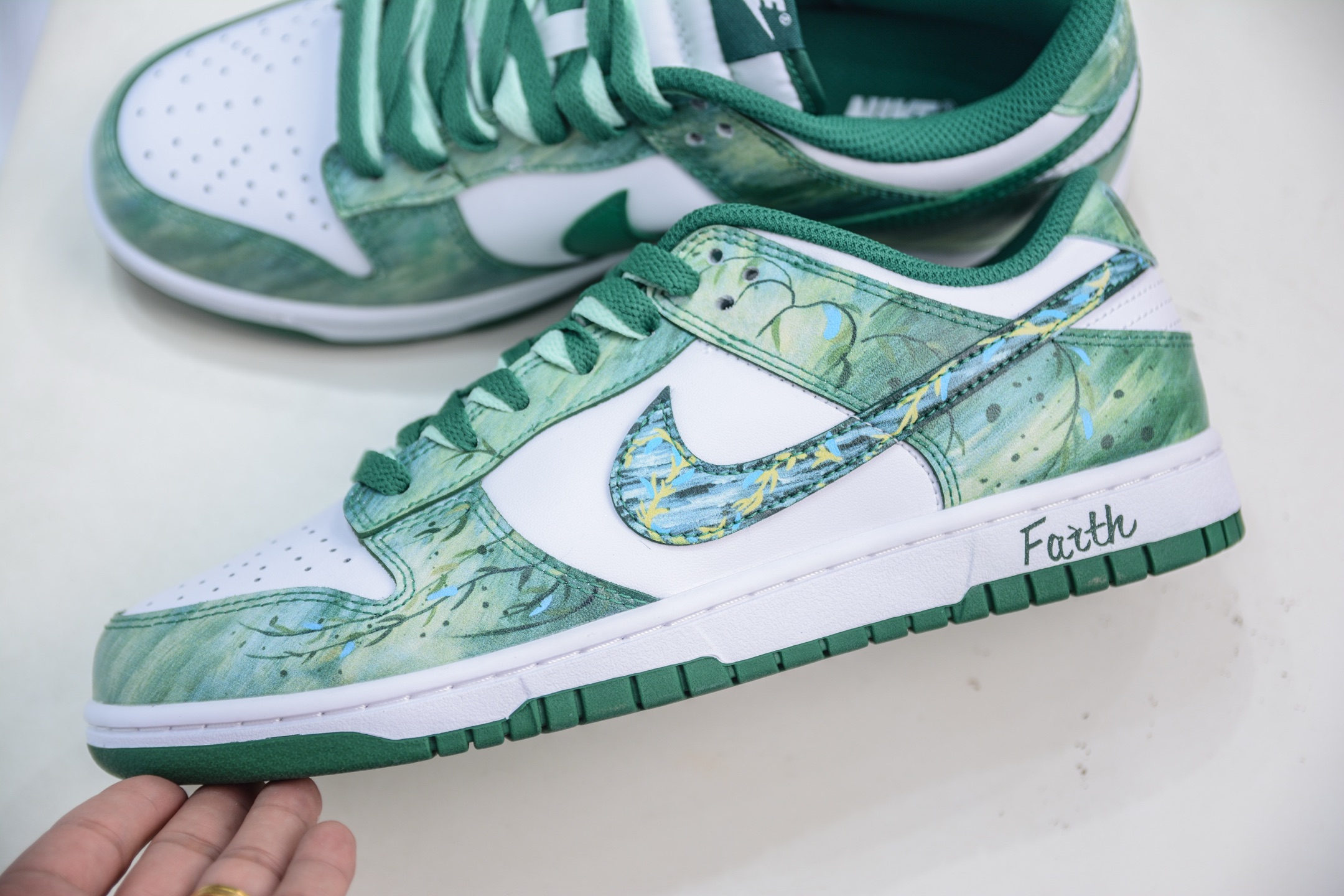 YC纯原 Nike Dunk Low 柳拂衣 白绿 当Dunk经典廓形邂逅东方自然诗韵 HF5441-101-莆田鞋,莆田鞋货源,高仿鞋,高仿鞋货源,安福档口,莆田高仿鞋,莆田鞋批发,高仿鞋批发,莆田高仿运动鞋,高仿运动鞋,莆田运动鞋 YC纯原 Nike Dunk Low 柳拂衣 白绿 当Dunk经典廓形邂逅东方自然诗韵 HF5441-101