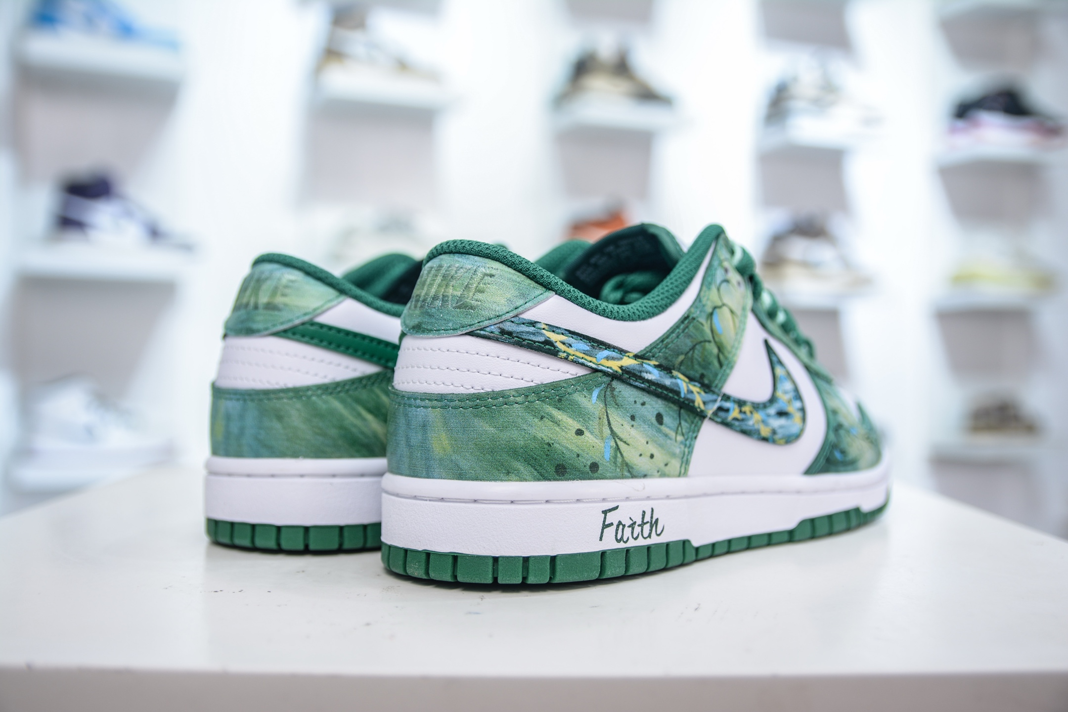 YC纯原 Nike Dunk Low 柳拂衣 白绿 当Dunk经典廓形邂逅东方自然诗韵 HF5441-101-莆田鞋,莆田鞋货源,高仿鞋,高仿鞋货源,安福档口,莆田高仿鞋,莆田鞋批发,高仿鞋批发,莆田高仿运动鞋,高仿运动鞋,莆田运动鞋 YC纯原 Nike Dunk Low 柳拂衣 白绿 当Dunk经典廓形邂逅东方自然诗韵 HF5441-101