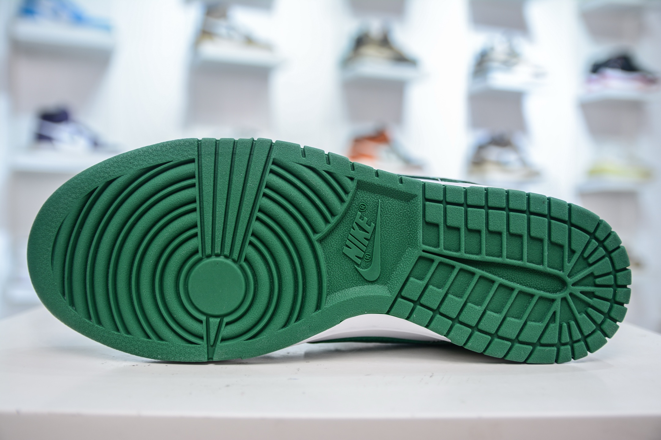 YC纯原 Nike Dunk Low 柳拂衣 白绿 当Dunk经典廓形邂逅东方自然诗韵 HF5441-101-莆田鞋,莆田鞋货源,高仿鞋,高仿鞋货源,安福档口,莆田高仿鞋,莆田鞋批发,高仿鞋批发,莆田高仿运动鞋,高仿运动鞋,莆田运动鞋 YC纯原 Nike Dunk Low 柳拂衣 白绿 当Dunk经典廓形邂逅东方自然诗韵 HF5441-101