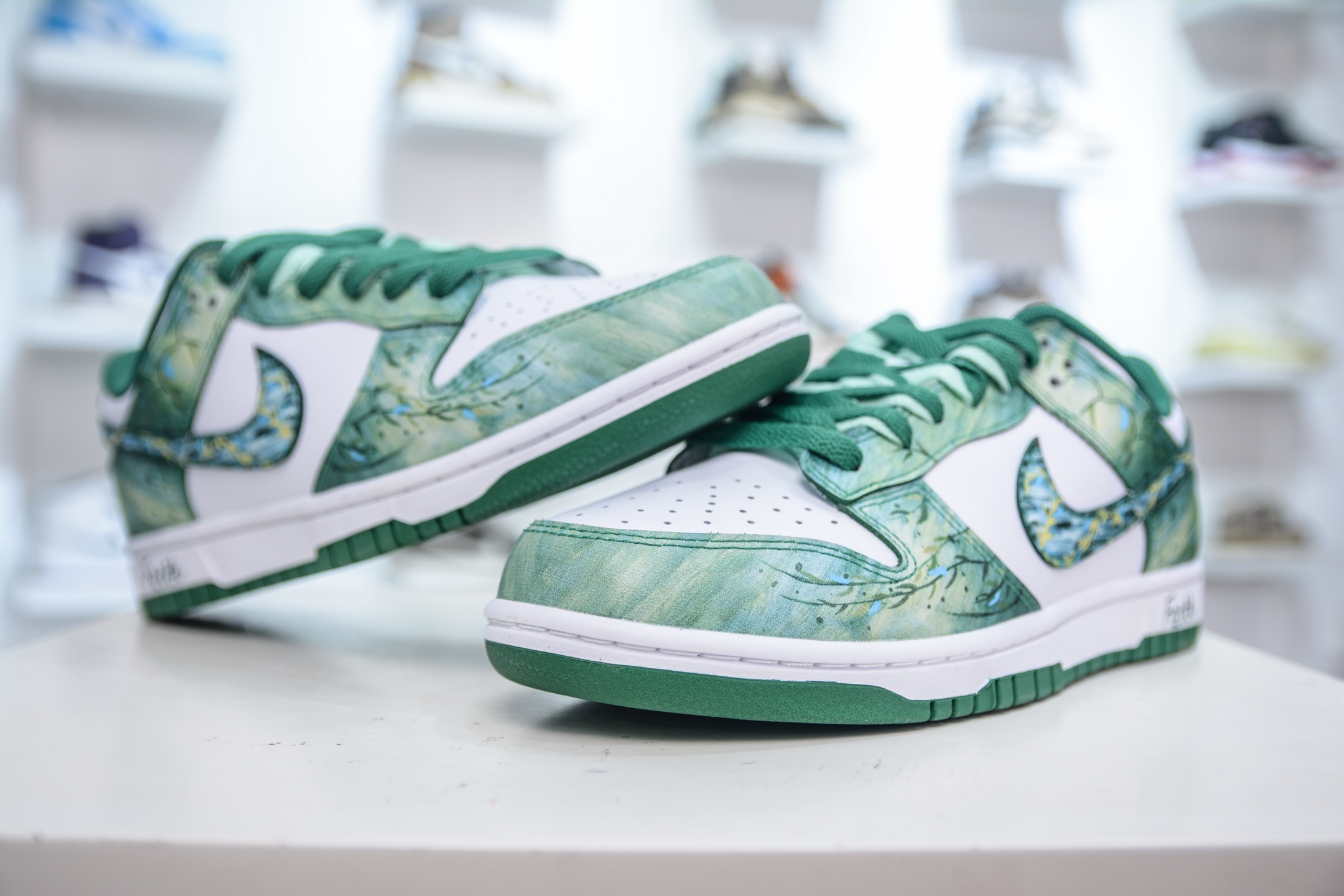 YC纯原 Nike Dunk Low 柳拂衣 白绿 当Dunk经典廓形邂逅东方自然诗韵 HF5441-101-莆田鞋,莆田鞋货源,高仿鞋,高仿鞋货源,安福档口,莆田高仿鞋,莆田鞋批发,高仿鞋批发,莆田高仿运动鞋,高仿运动鞋,莆田运动鞋 YC纯原 Nike Dunk Low 柳拂衣 白绿 当Dunk经典廓形邂逅东方自然诗韵 HF5441-101