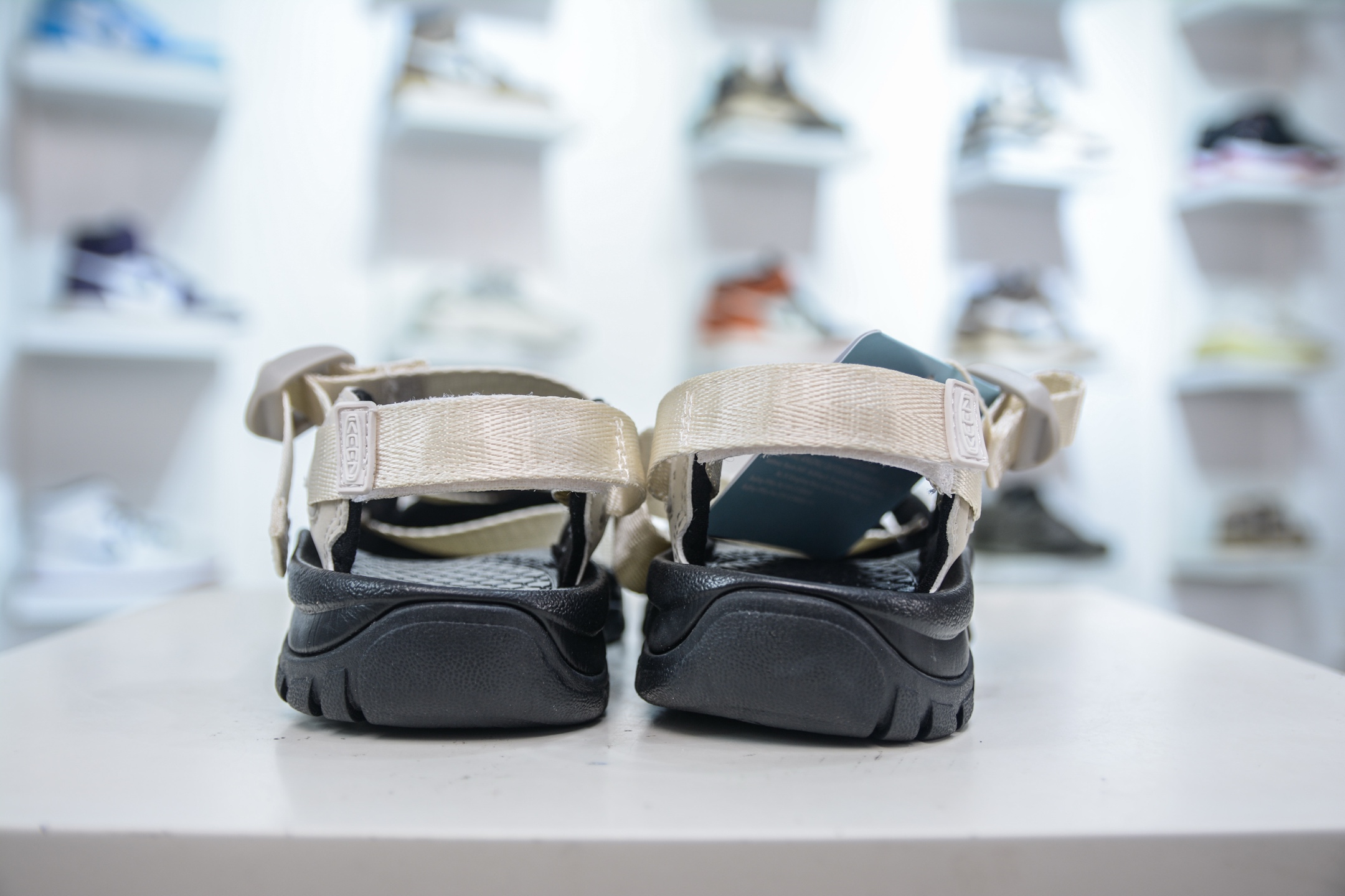 KEEN Zerraport Outdoor Sandals - Comfortable, Lightweight & Protective Design 3 i1752240272982 6149 0 1