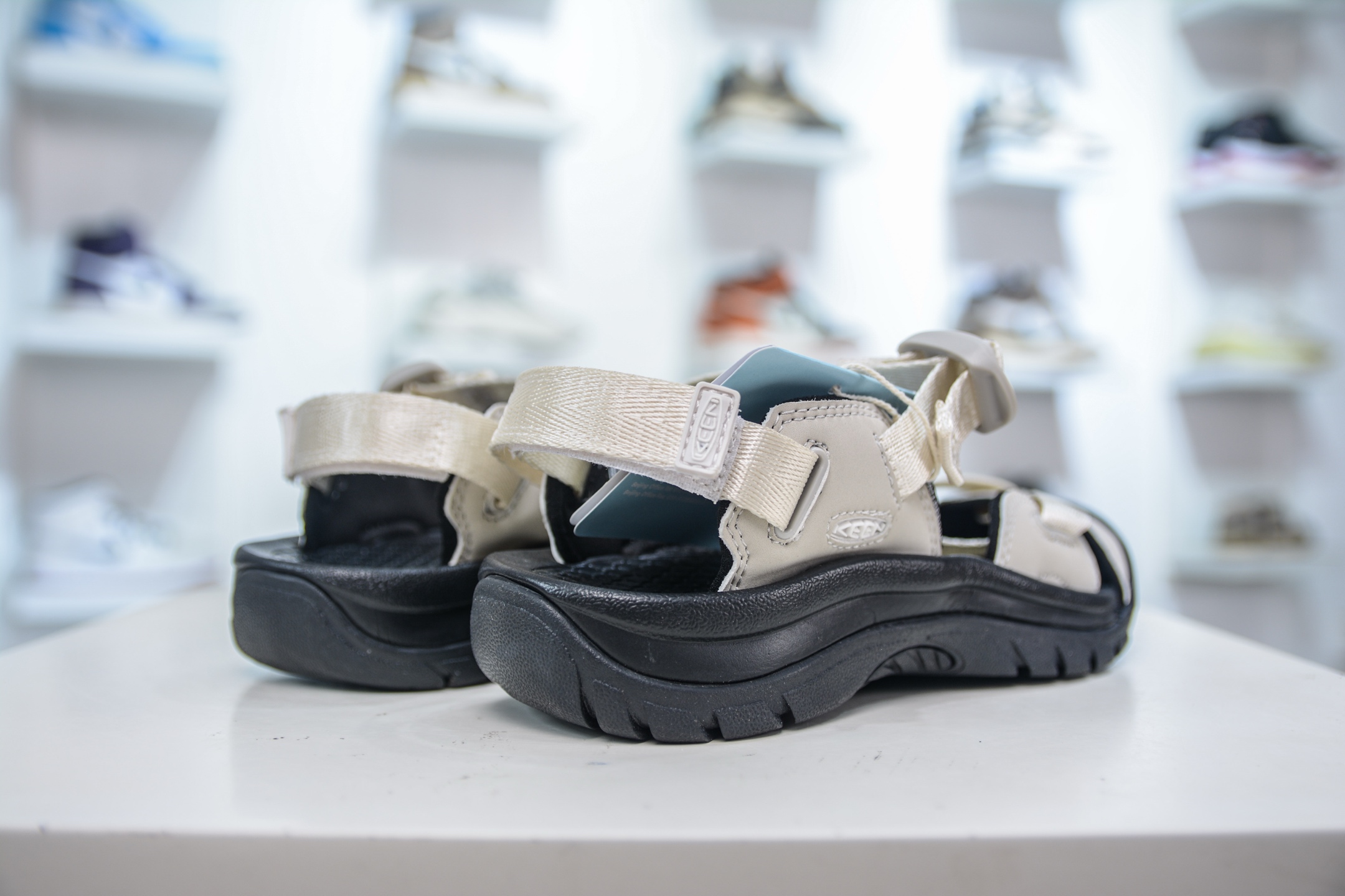 KEEN Zerraport Outdoor Sandals - Comfortable, Lightweight & Protective Design 7 i1752240272999 3600 0 5