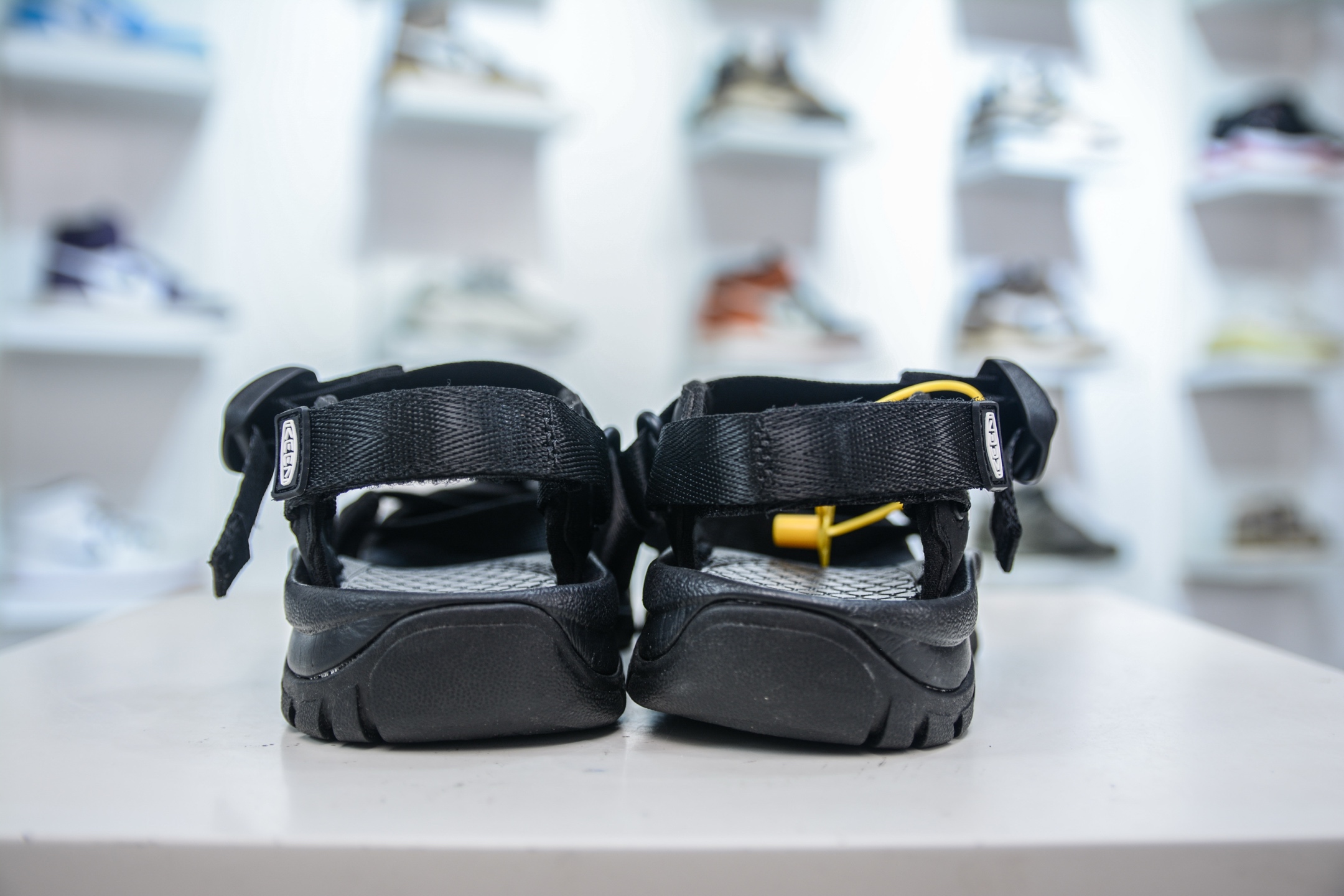 KEEN Zerraport Lightweight & Comfortable Outdoor Sandals 2 i1752240316660 8532 0 1