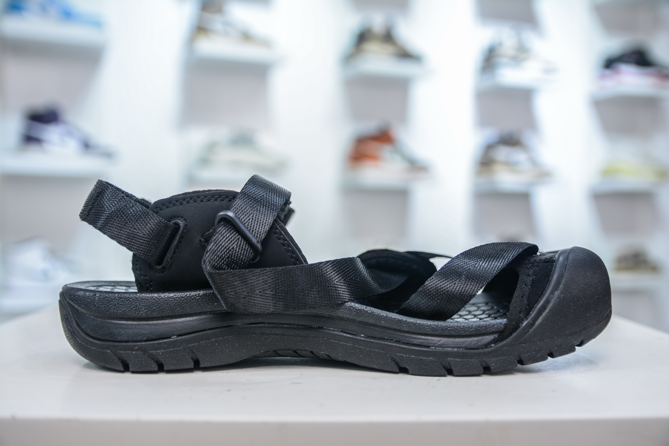 KEEN Zerraport Lightweight & Comfortable Outdoor Sandals 3 i1752240318086 1580 0 2