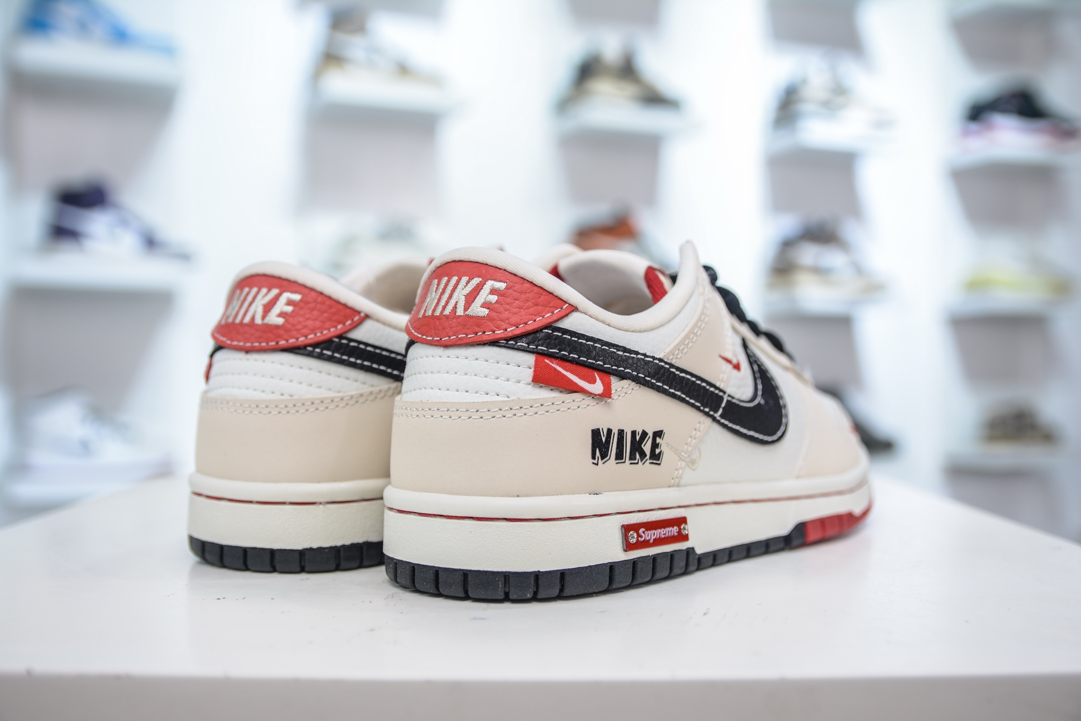 Nike SB Dunk Low x Supreme White/Khaki Sneakers, Size 36-45 6 i1752240366059 5701 0 5