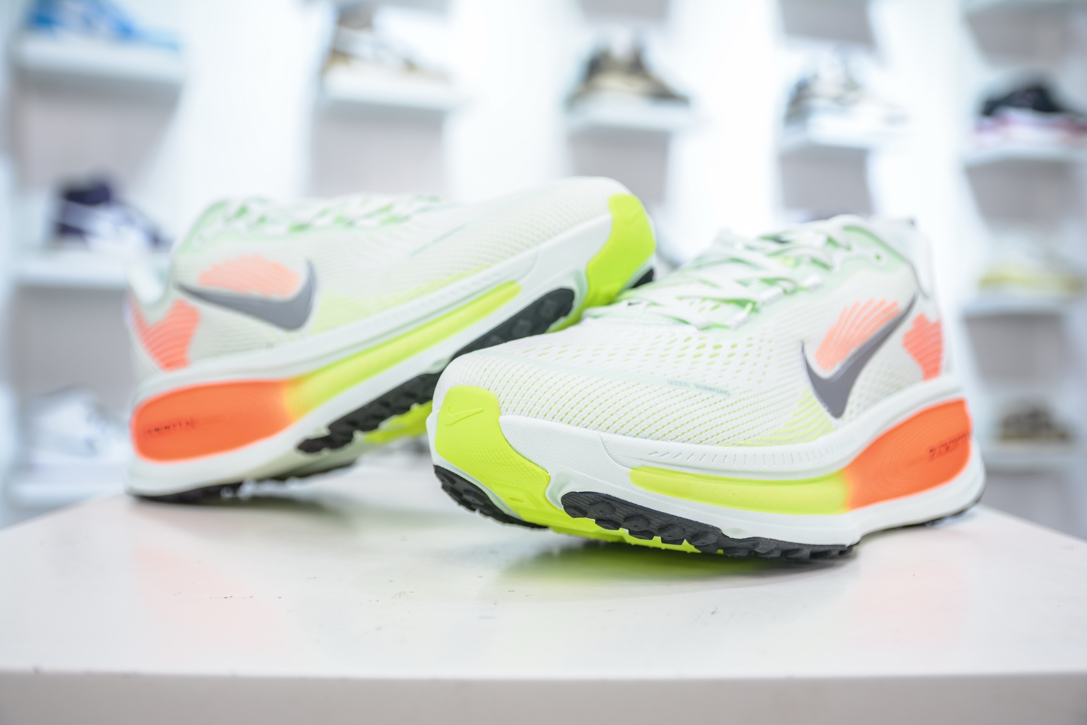 Nike Air Zoom Vomero 18 Running Shoes - Lightweight, Comfortable, and Responsive 5 i1752240519550 6237 0 3