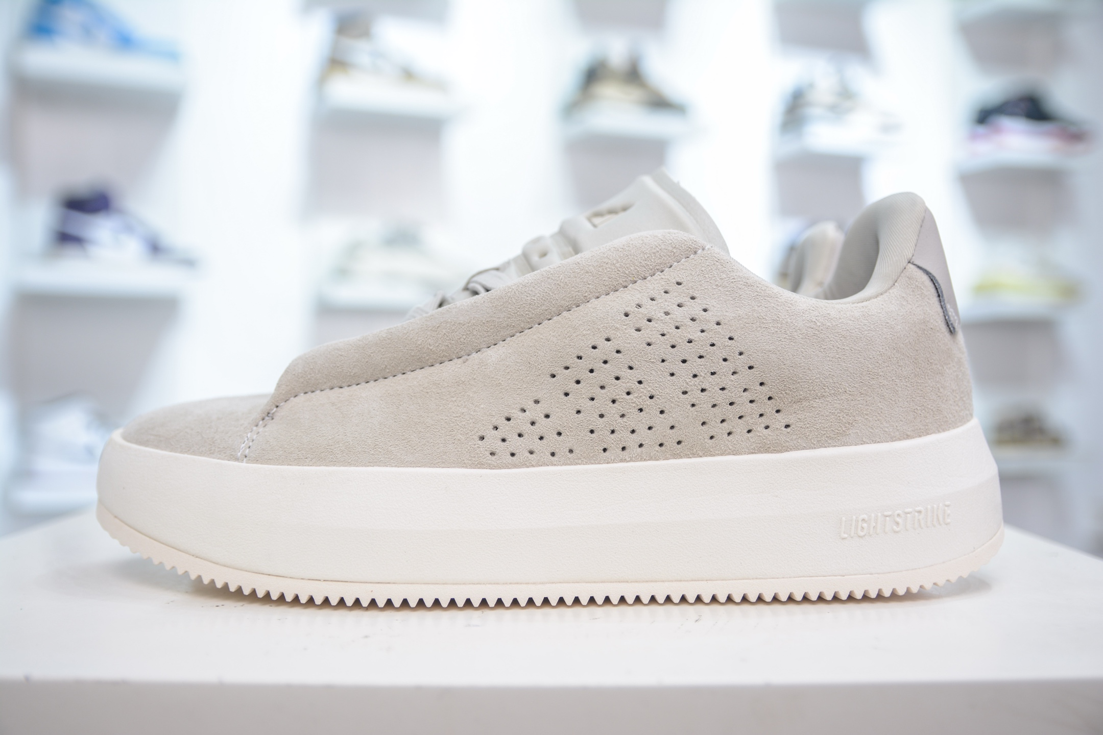 AD Labcourt Suede Low-Top Sneakers - Comfortable, Breathable, and Stylish 1 i1752240817880 9325 0 0