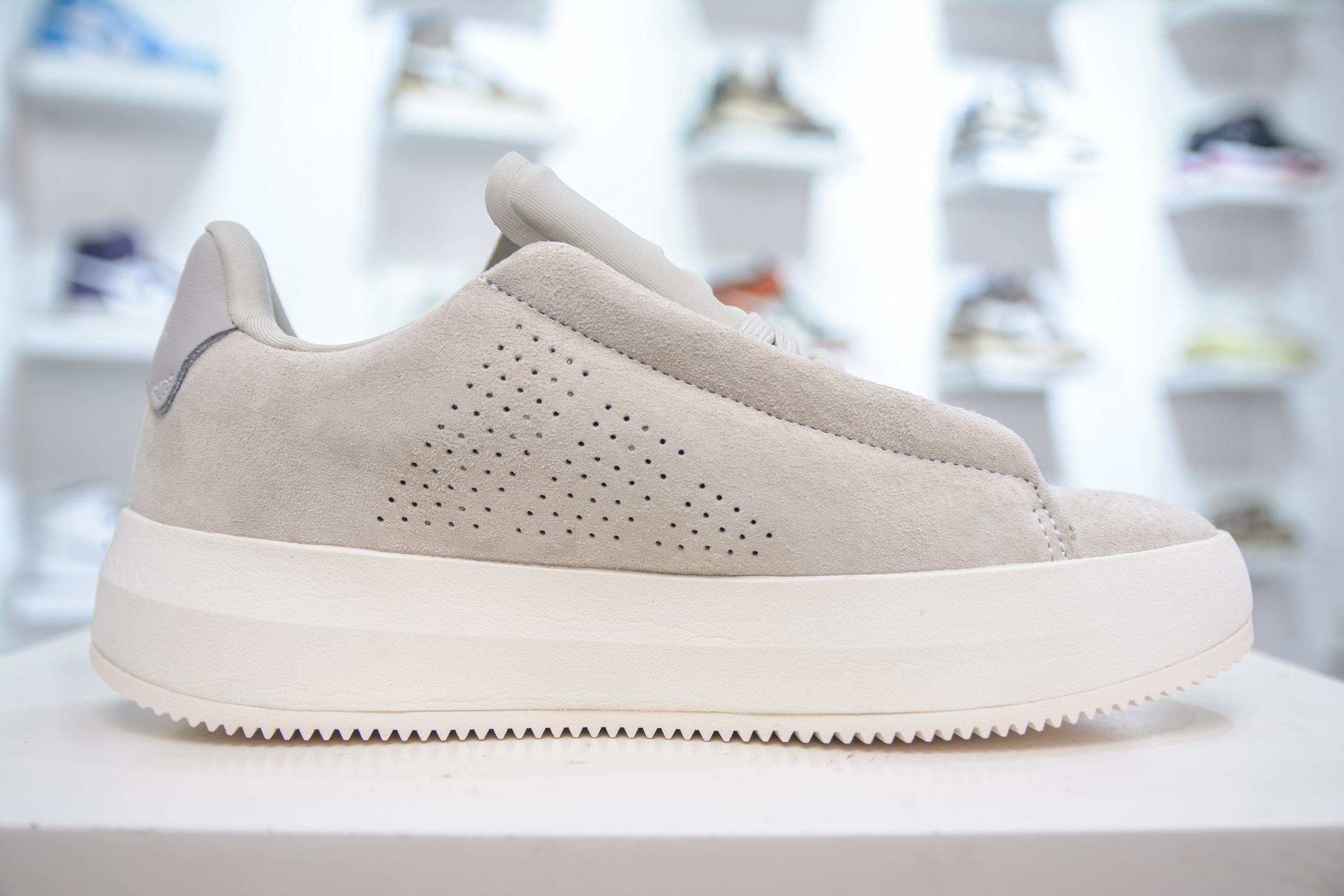 AD Labcourt Suede Low-Top Sneakers - Comfortable, Breathable, and Stylish 3 i1752240817900 7320 0 2