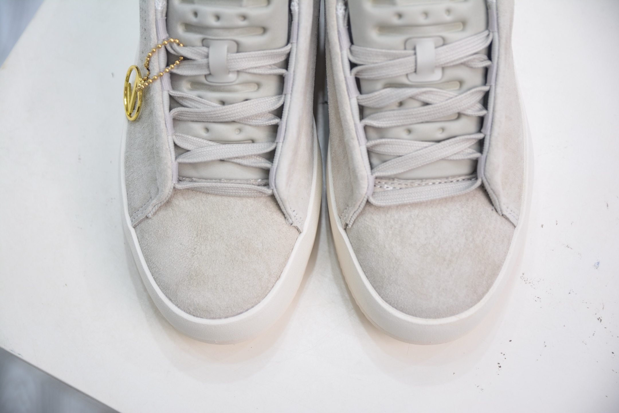 AD Labcourt Suede Low-Top Sneakers - Comfortable, Breathable, and Stylish 9 i1752240817976 1103 0 8