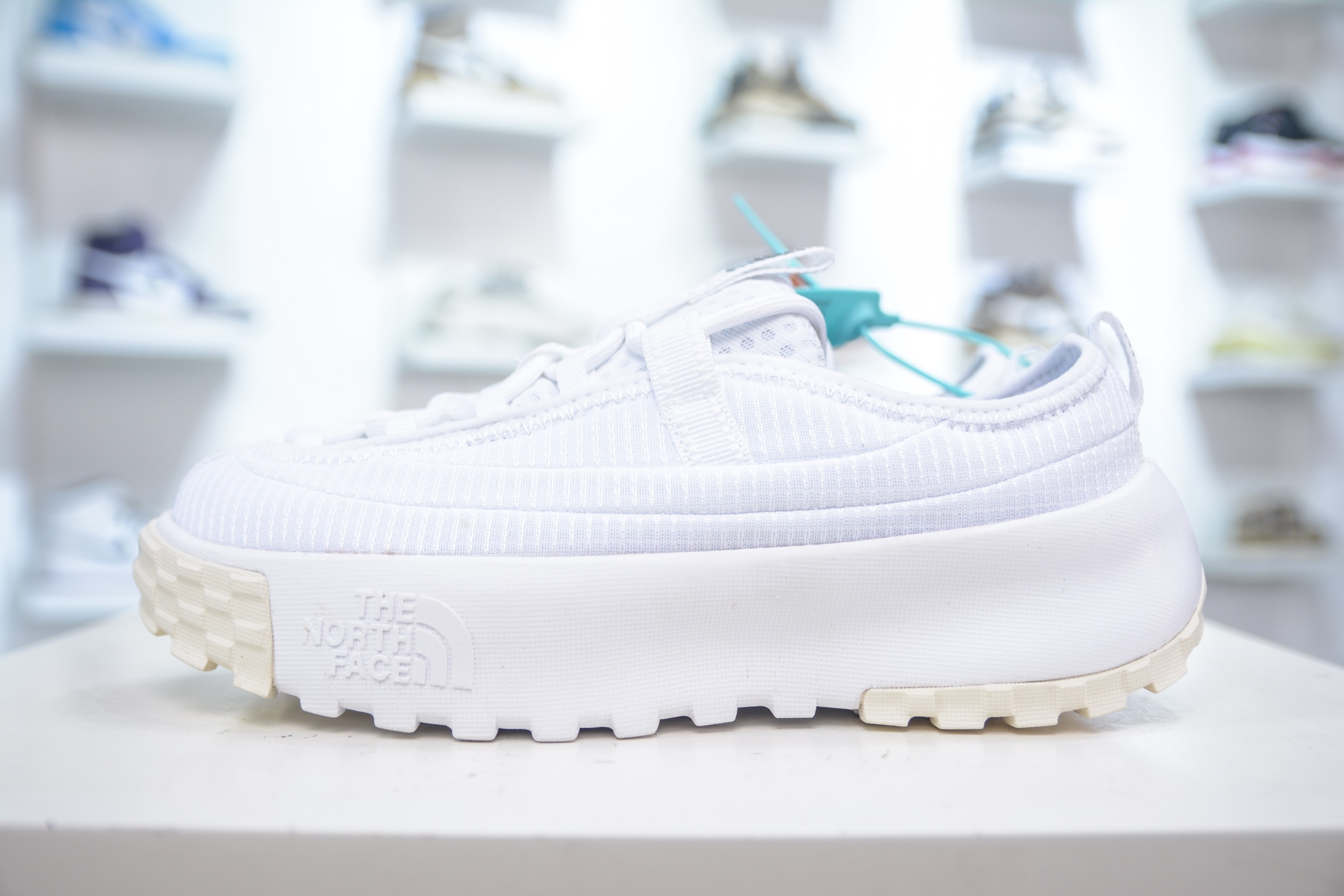The North Face Hedgehog Women's White Sneakers - Trail & Casual Shoes 2 i1752240975990 3370 0 0