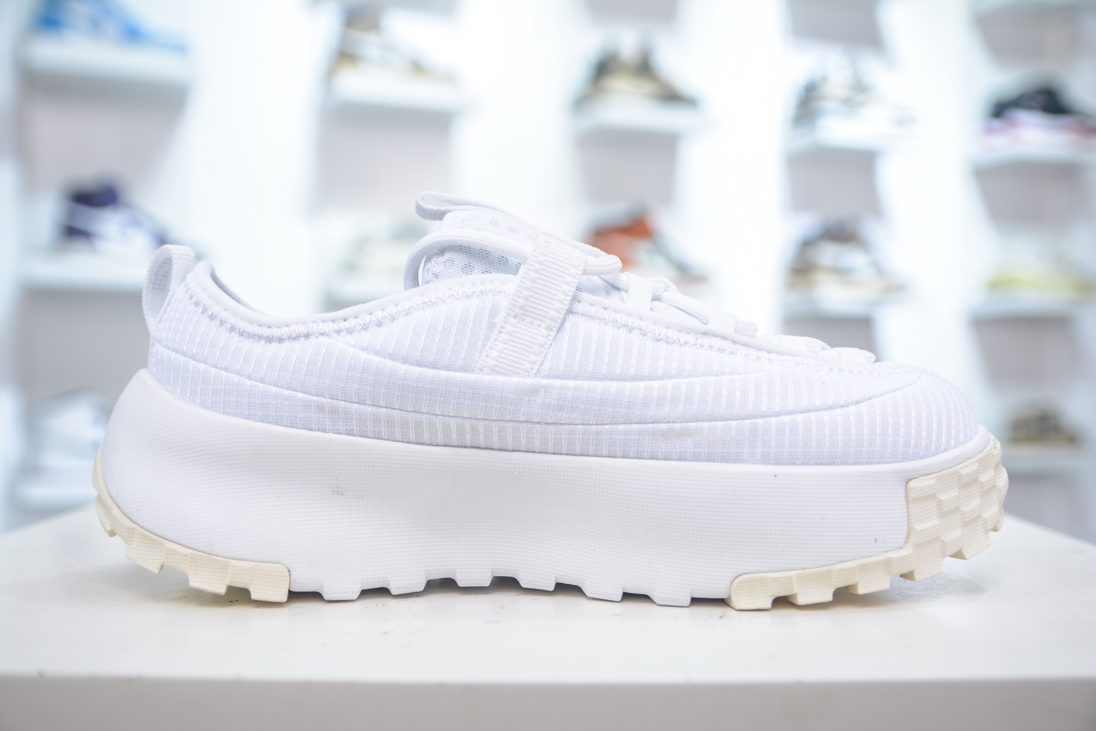 The North Face Hedgehog Women's White Sneakers - Trail & Casual Shoes 4 i1752240977398 6792 0 2